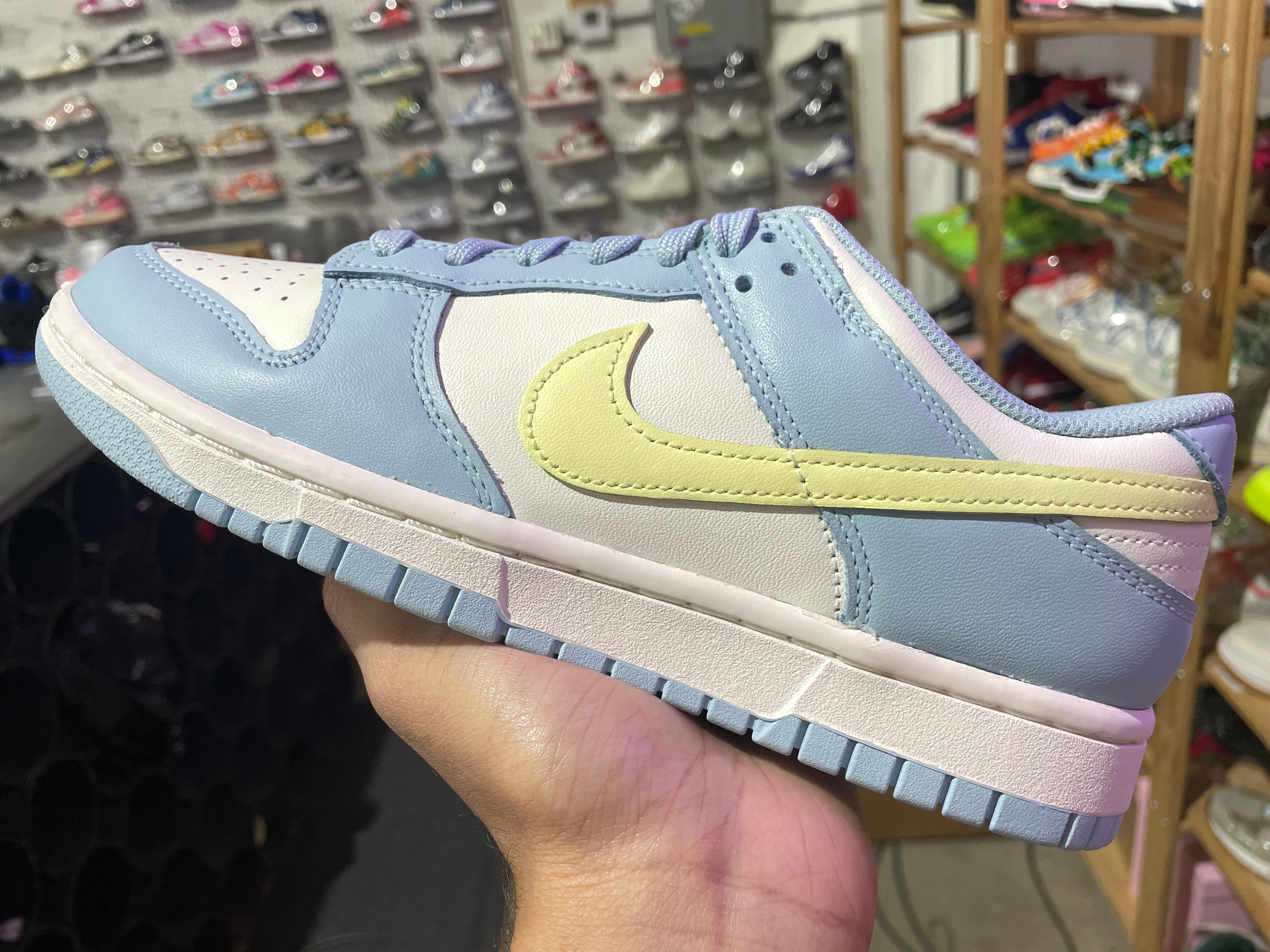 W Nike Dunk Low - Ocean Bliss Citron Tint Size 8W/6.5Y