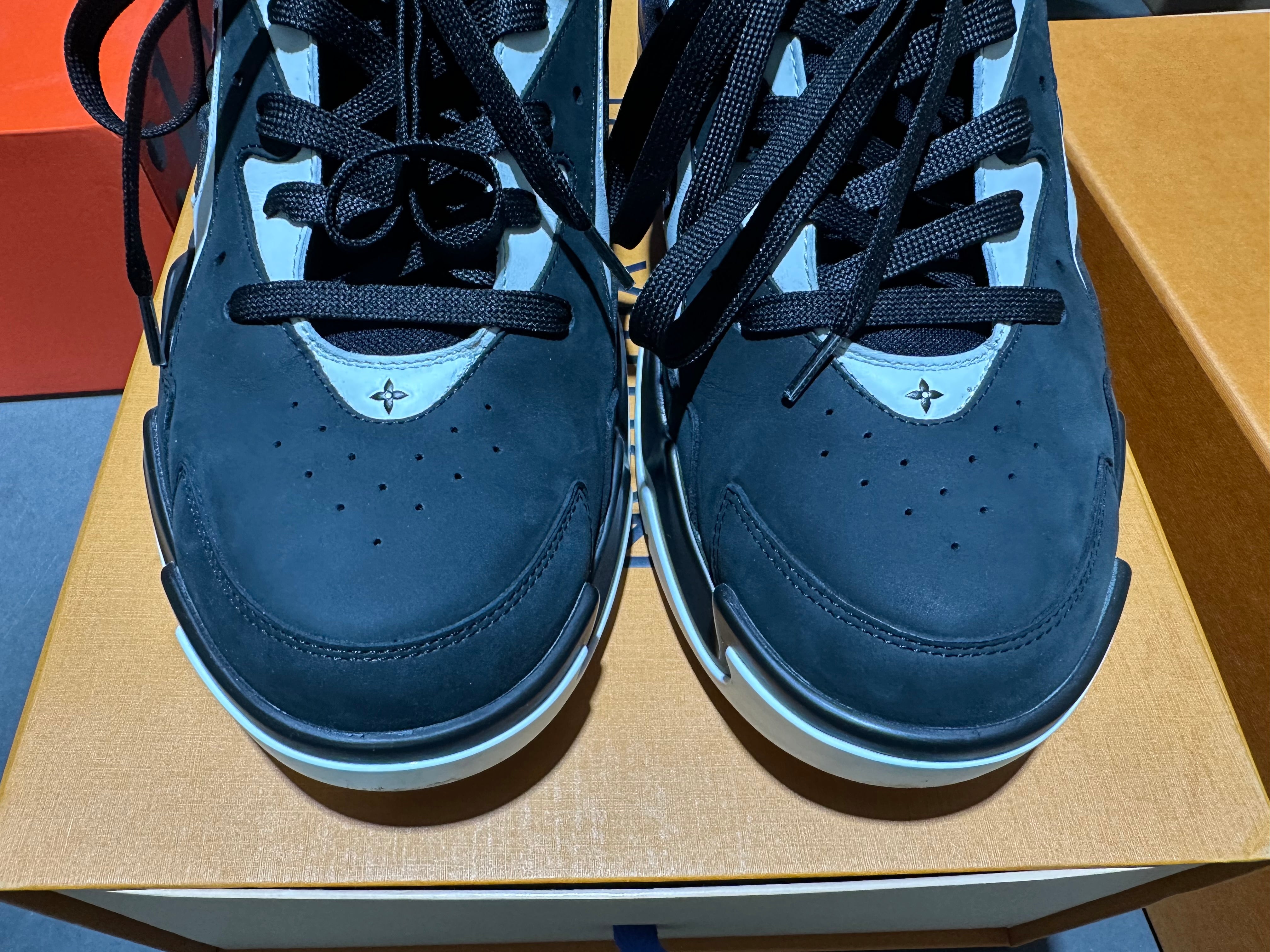 Louis Vuitton LV Trainer 2 - Black/White/Blue Size 9.5LV/11US