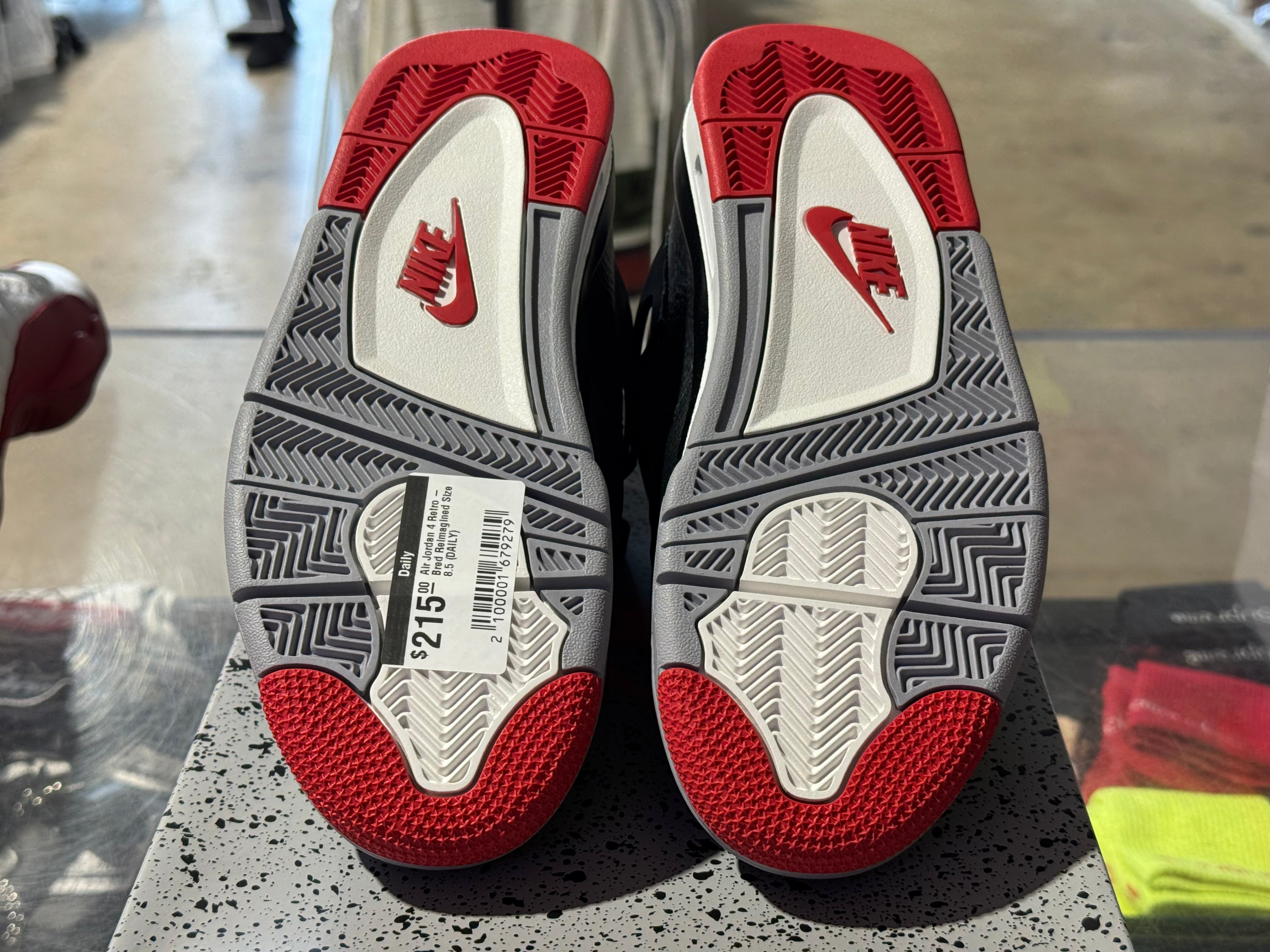 Air Jordan 4 Retro - Bred Reimagined Size 8.5