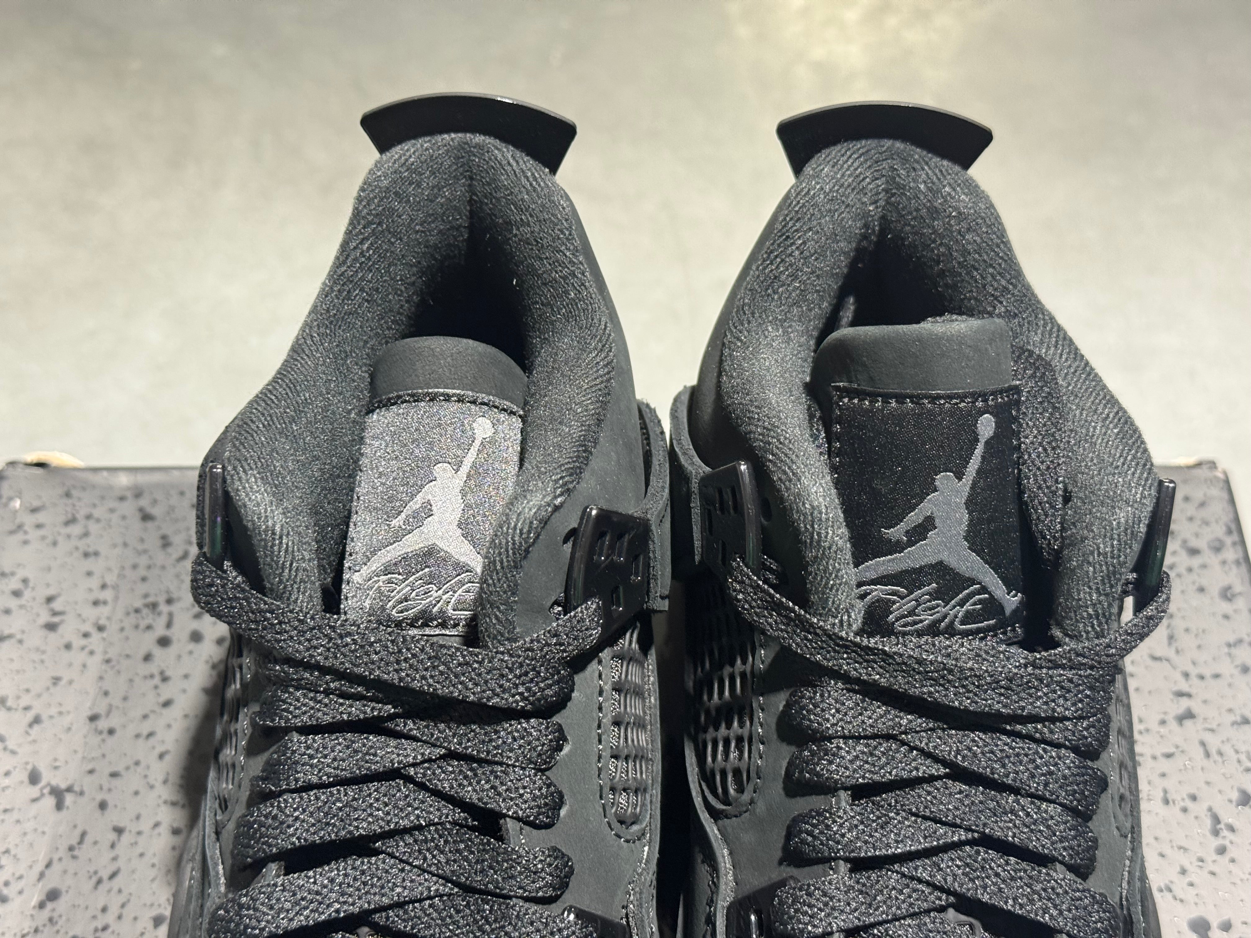 Air Jordan 4 Retro (GS) - Black Cat 2025 Size 4Y