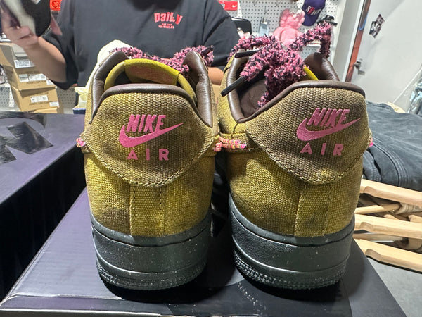 Nike Air Force 1 Low '07 - Boucle Desert Moss Fierce Pink Size 9.5