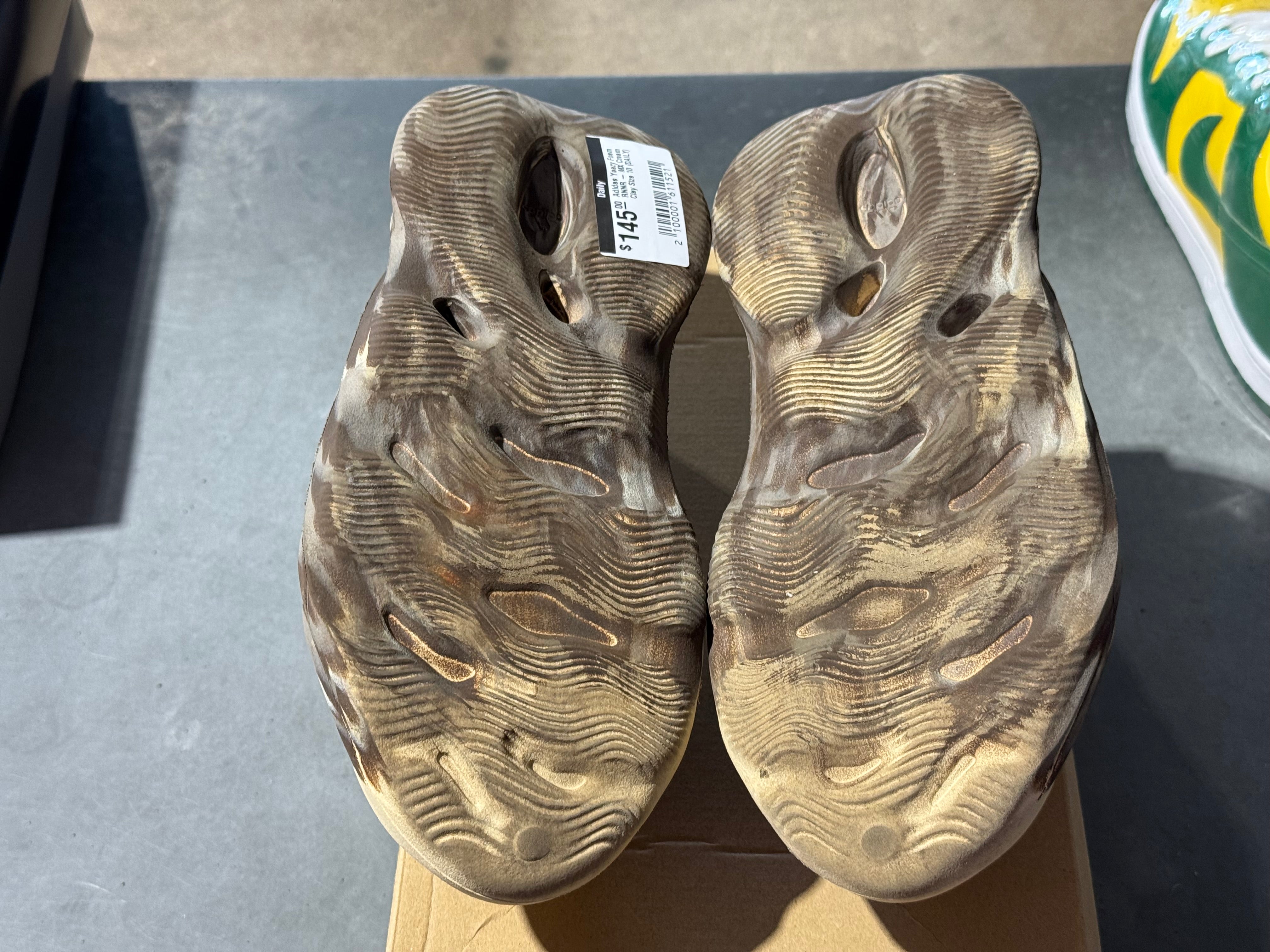 Adidas Yeezy Foam RNNR - MX Cream Clay Size 10