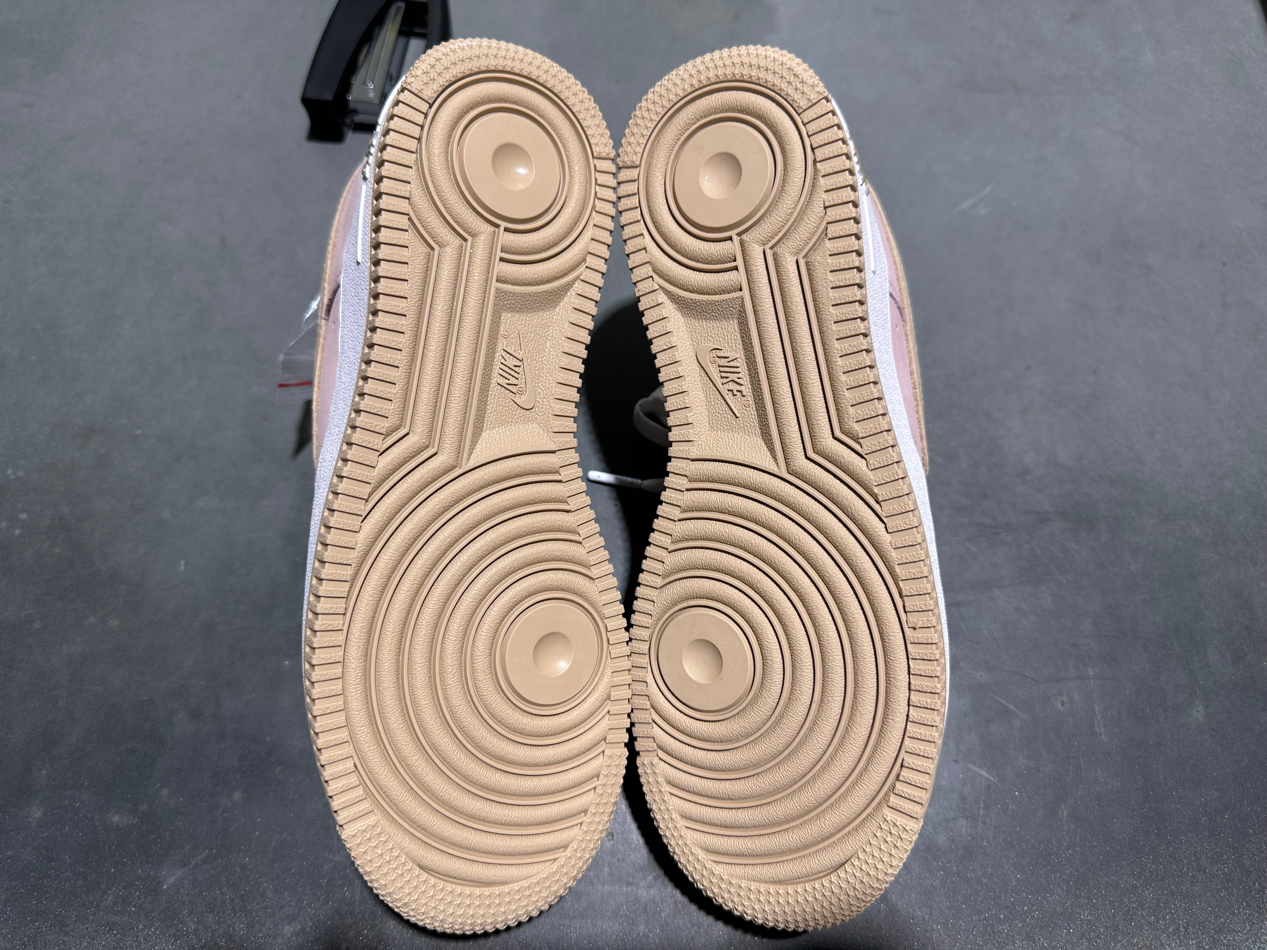 Nike Air Force 1 Low - Kith Un-Linen Size 6.5Y
