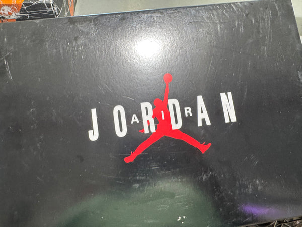 Air Jordan 11 Retro - Legend Blue 2024 Size 8
