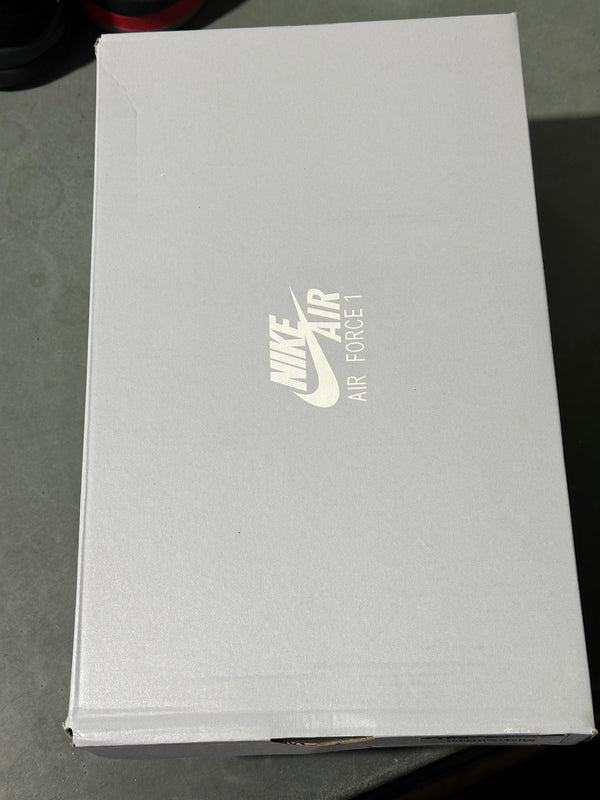 Nike Air Force 1 07 - Triple White Size 10