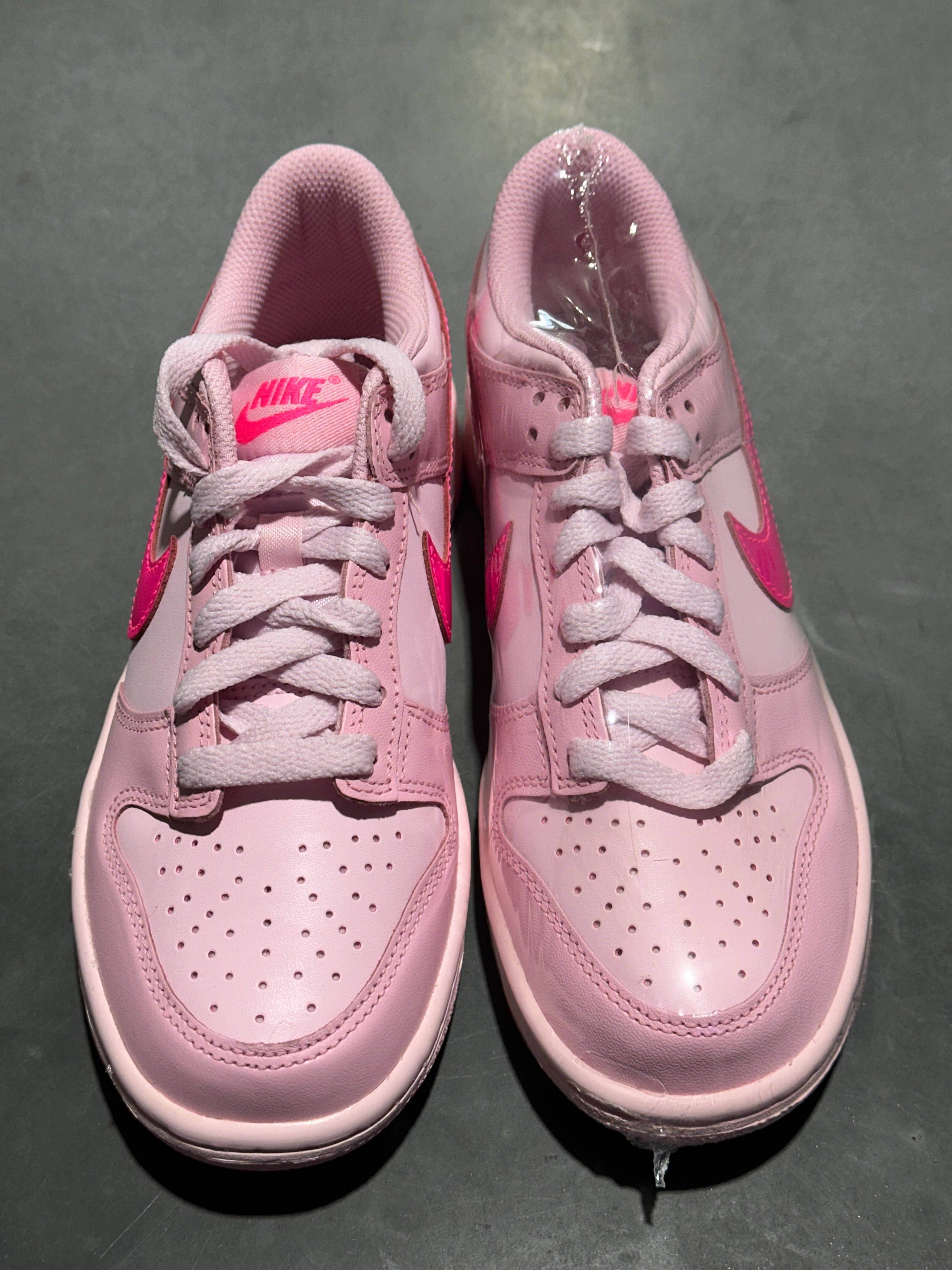 Nike Dunk Low (GS) - Triple Pink Size 4Y