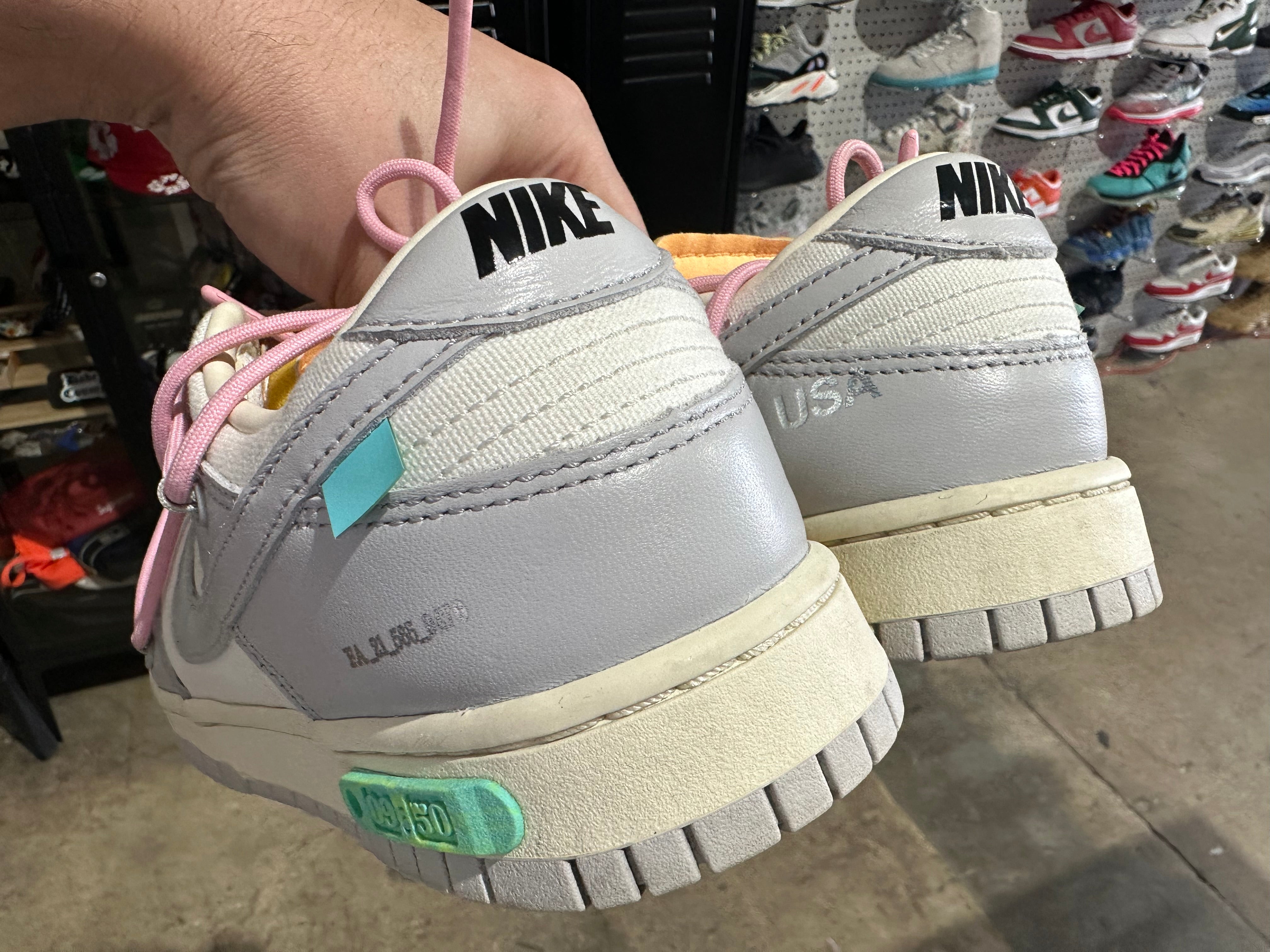 Nike Dunk Low - Off-White Lot 9 Size 8