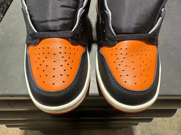 Air Jordan 1 Retro High OG - SBB Size 9