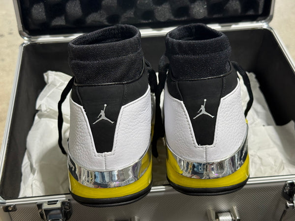 Air Jordan 17 Retro Low SP - Lightning Size 9