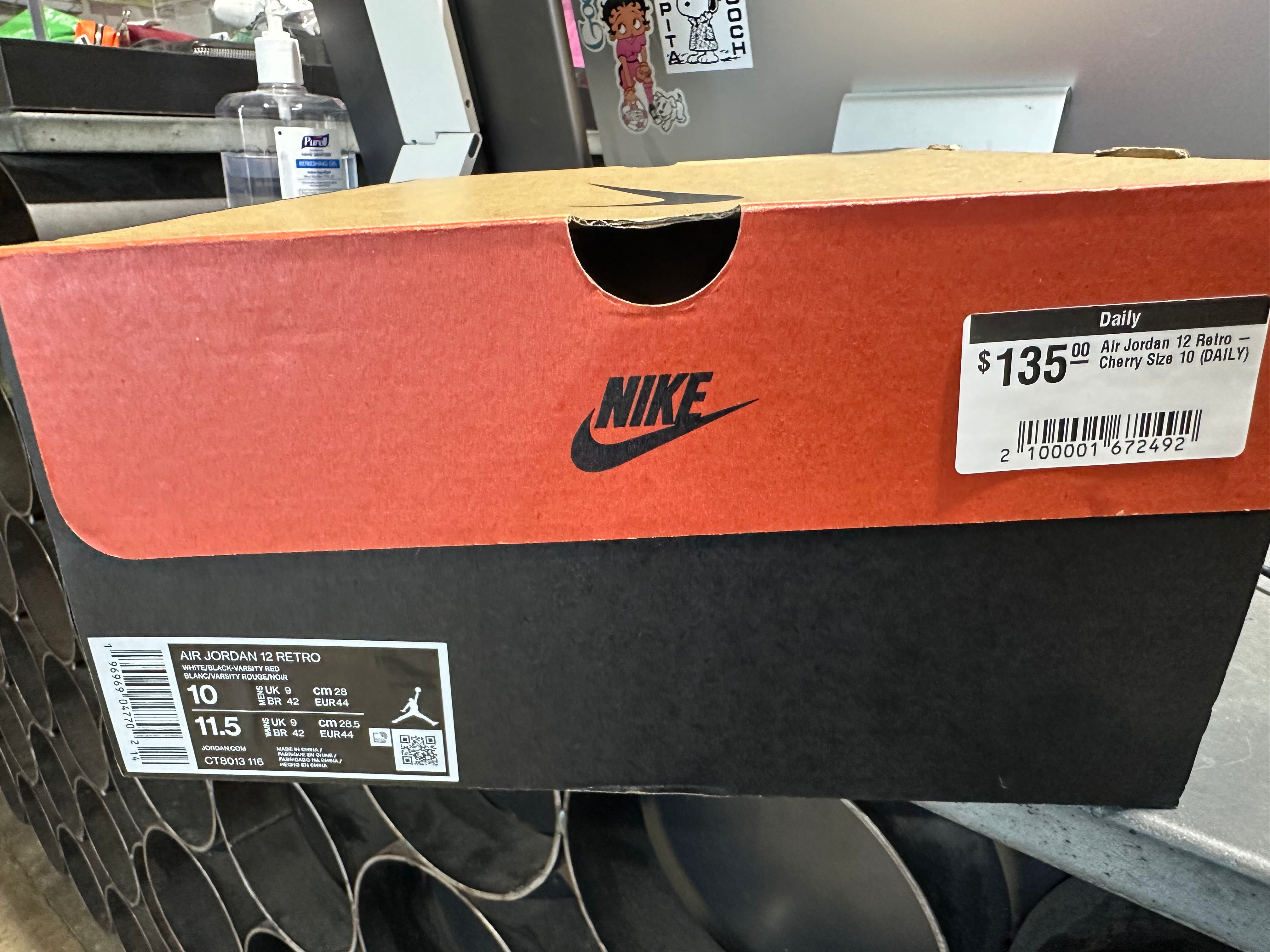 Air Jordan 12 Retro - Cherry Size 10