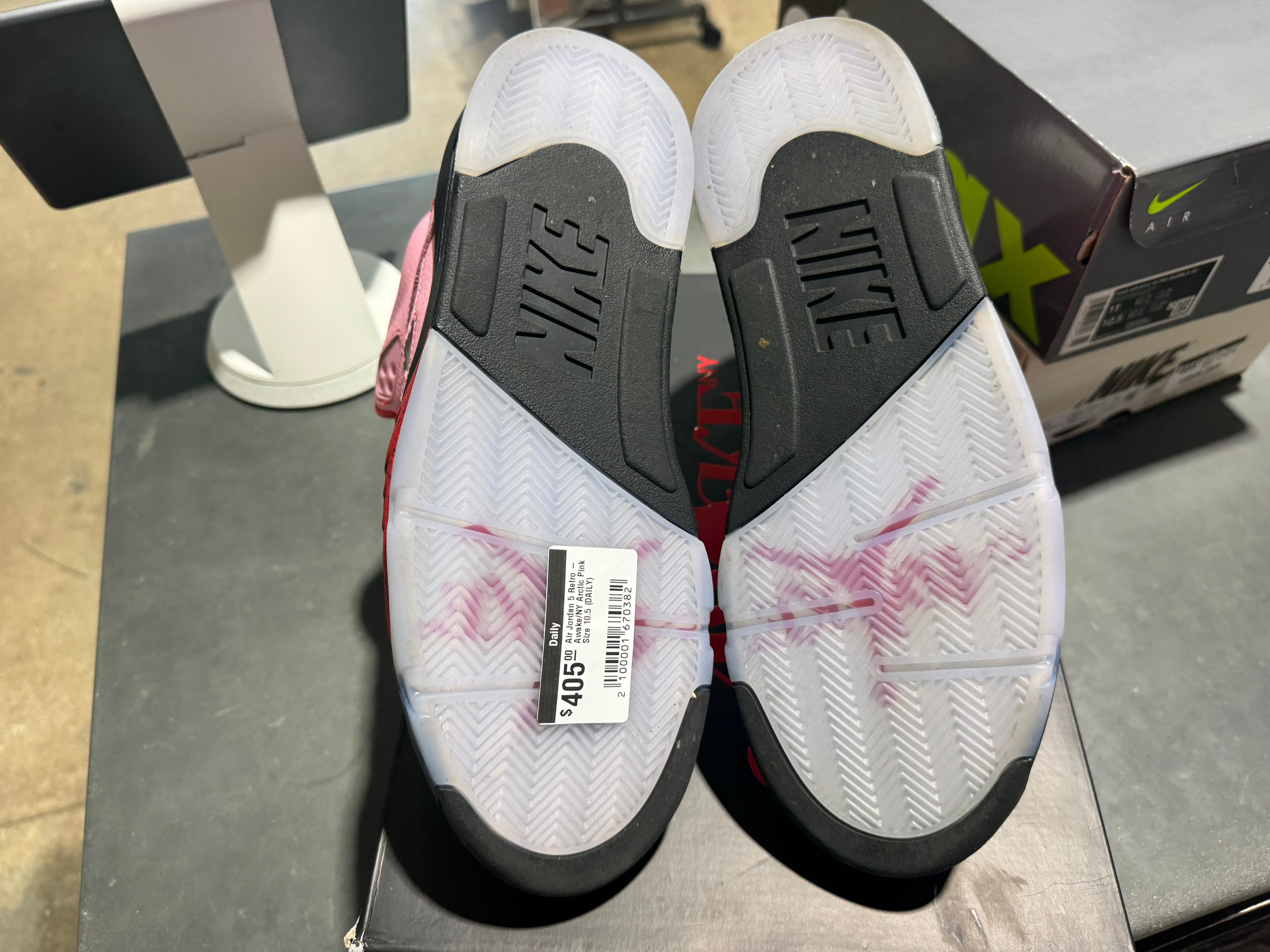Air Jordan 5 Retro - Awake/NY Arctic Pink Size 10.5