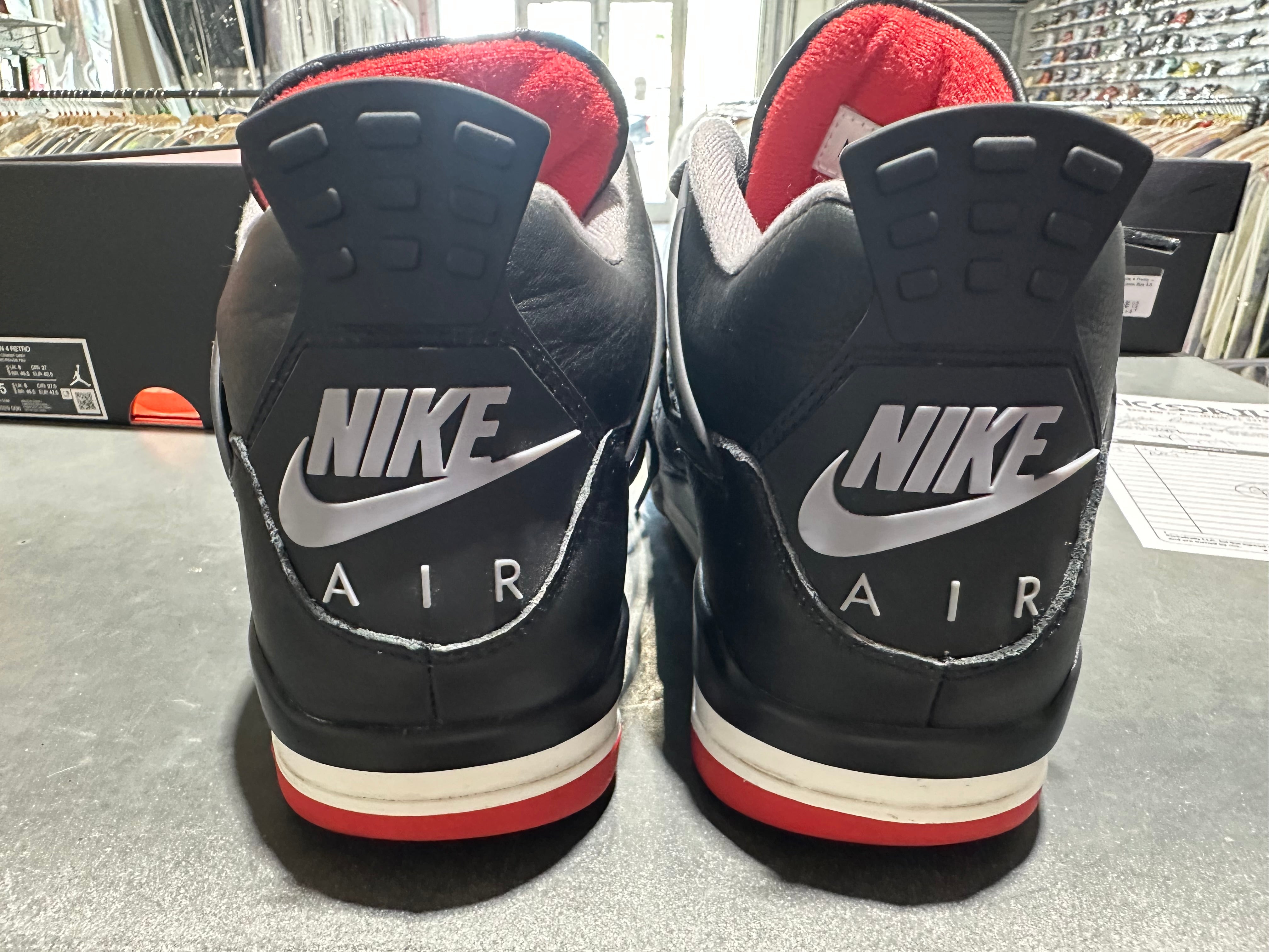 Air Jordan 4 Retro - Bred Reimagined Size 9