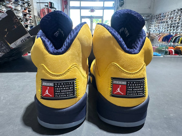 Air Jordan 5 Retro - Michigan 2019 Size 10