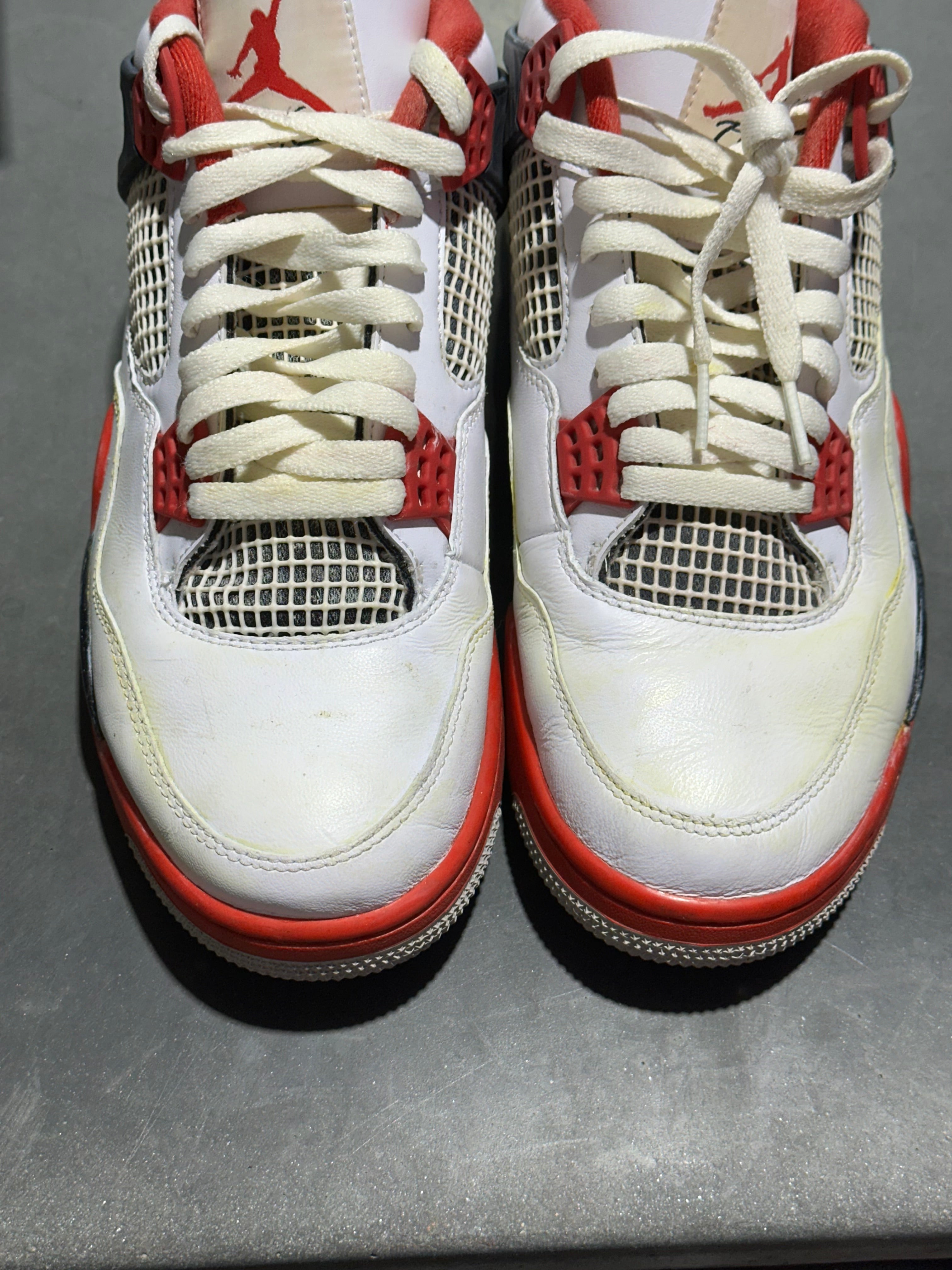 Air Jordan 4 Retro - Fire Red 2020 Size 10.5