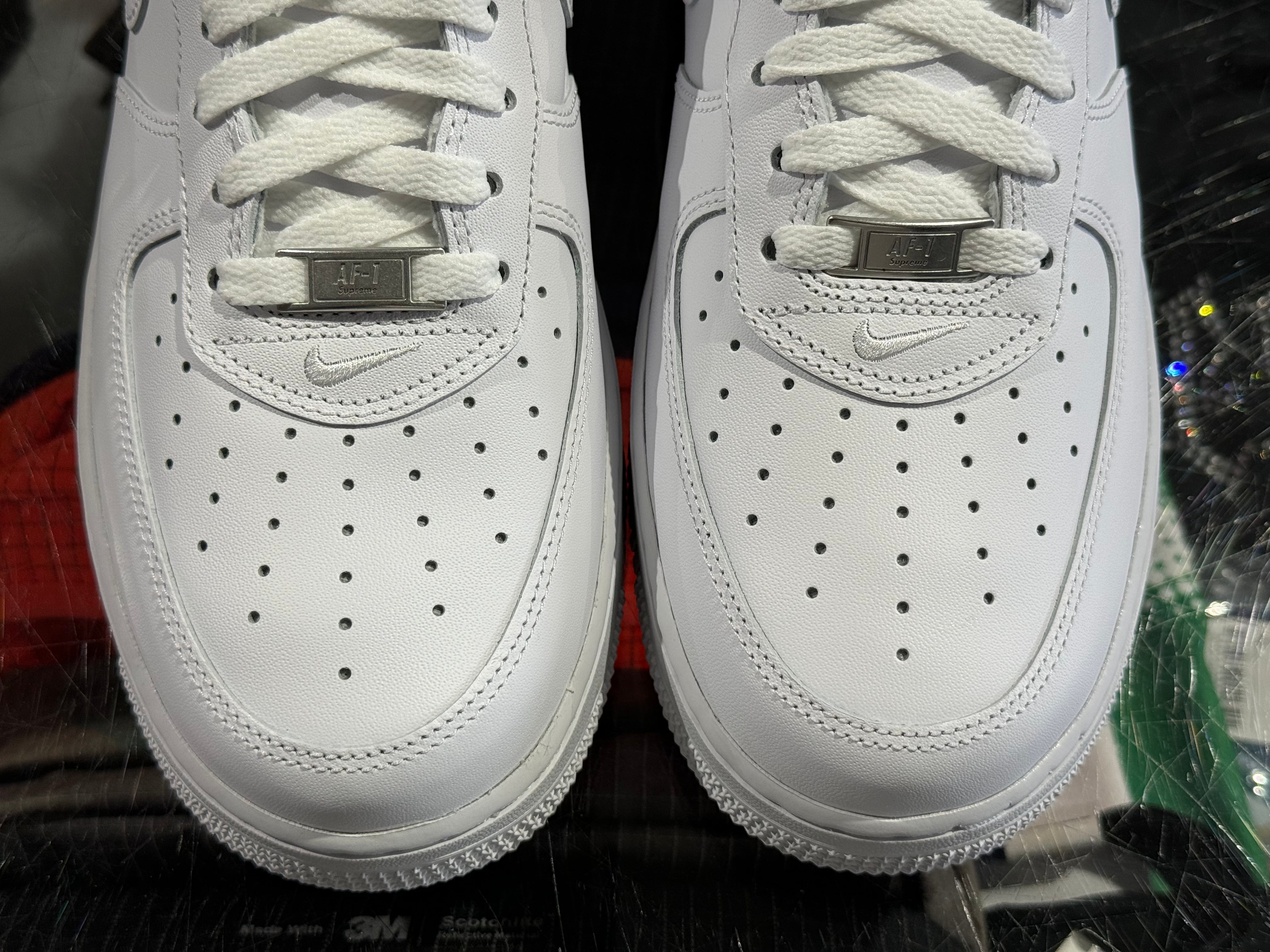 Nike Air Force 1 Low / Supreme - White