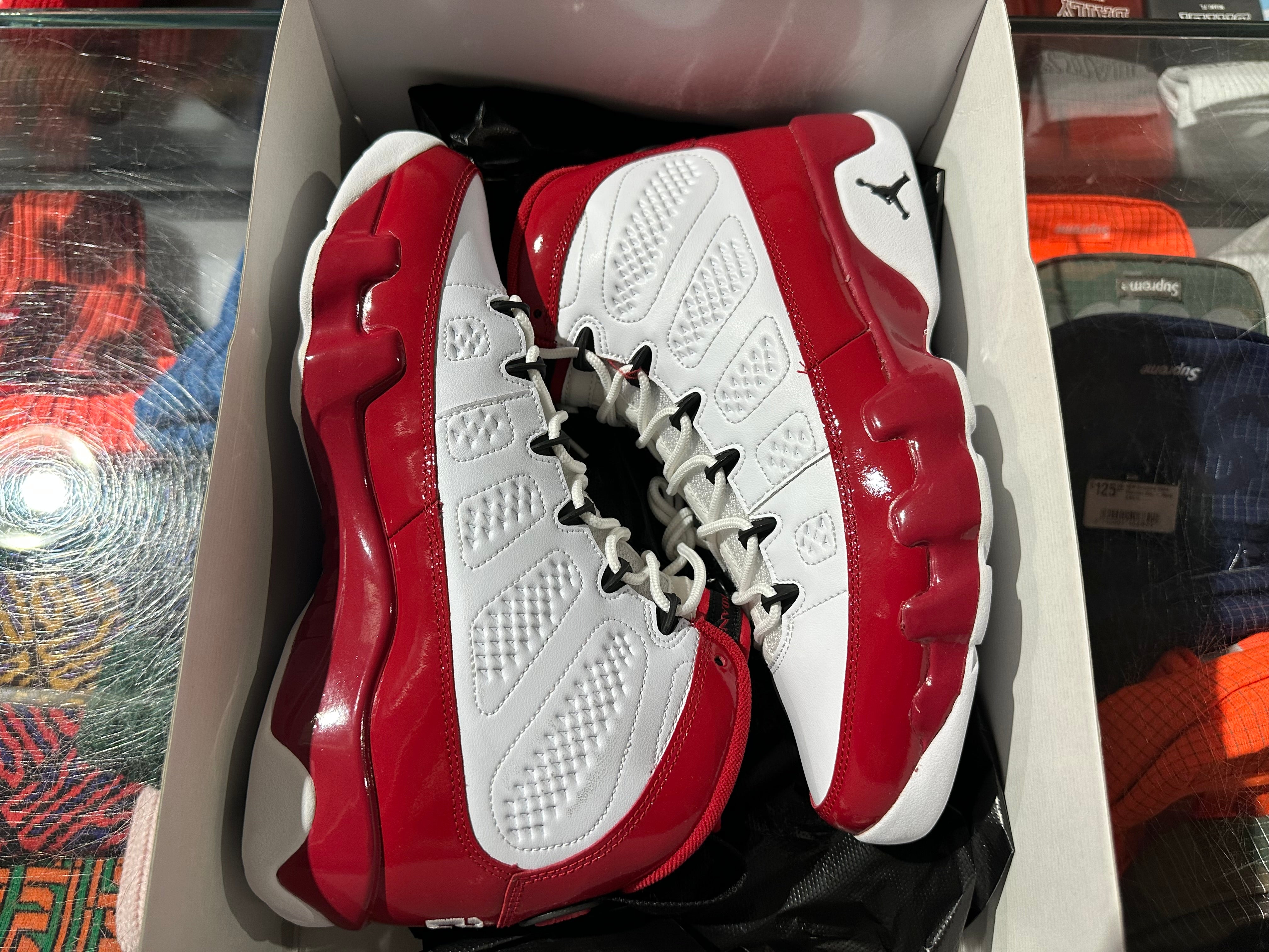 Air Jordan 9 Retro - White Gym Red Size 8.5