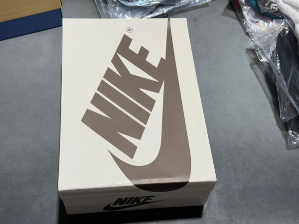 WMNS Air Jordan 1 Low OG SP - Travis Scott/Canary Size 11W/9.5M