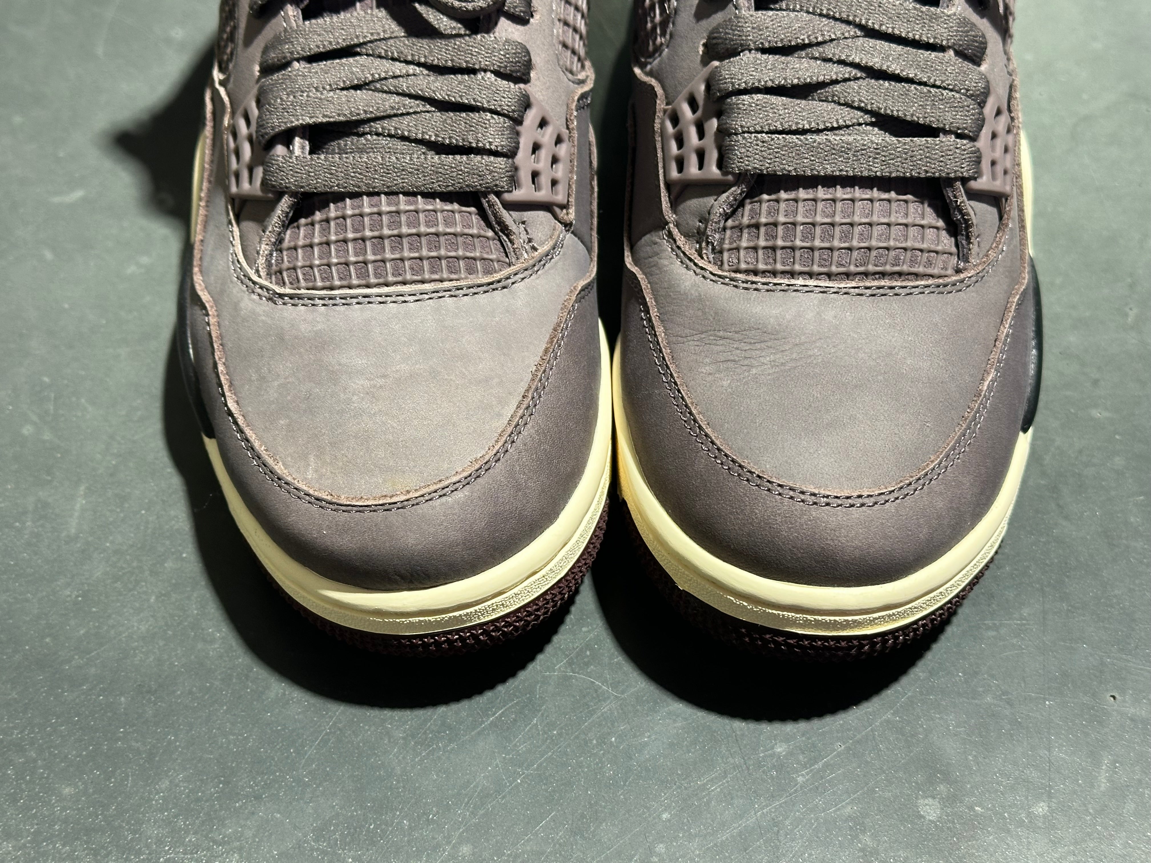 Air Jordan 4 Retro SP - AMM/Violet Ore Size 9.5