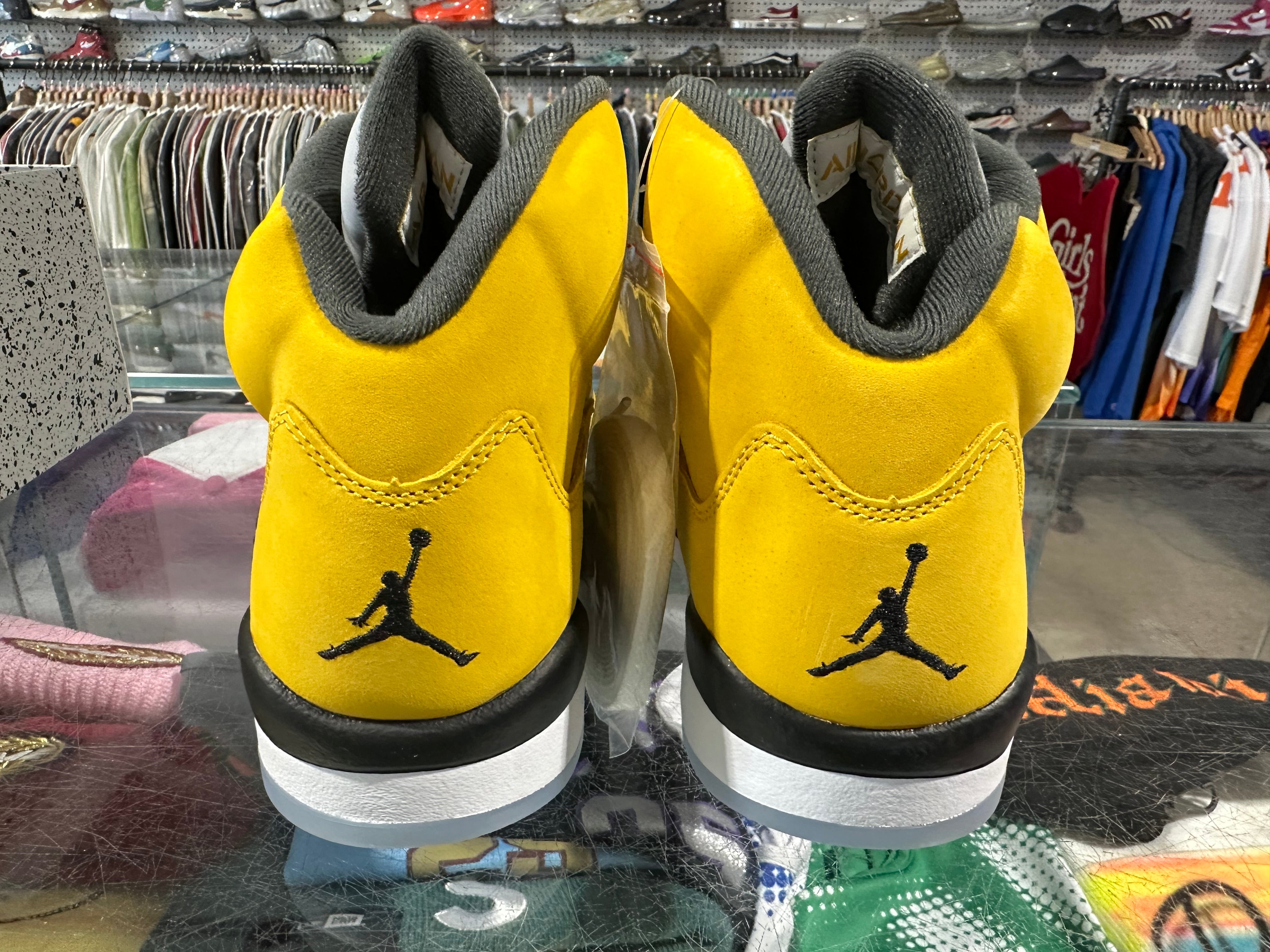 Air Jordan 5 Retro - Tokyo T23 2025 Size 9