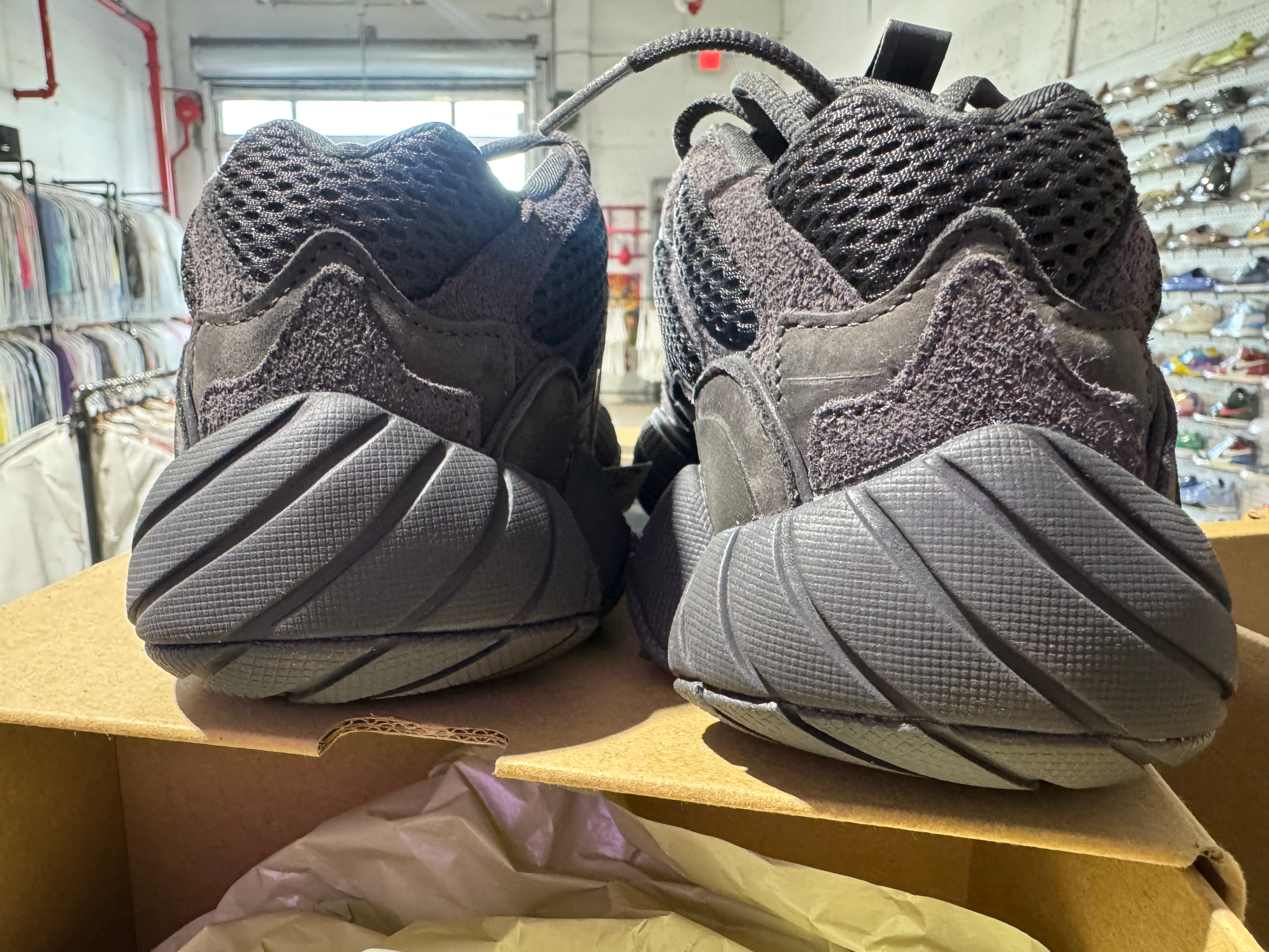 adidas Yeezy 500 - Utility Black Size 6.5