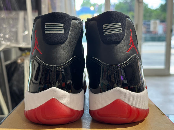 Air Jordan 11 Retro - Bred Size 9.5