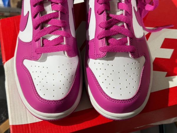 Nike Dunk Low (GS) - Active Fuchsia Size 6Y
