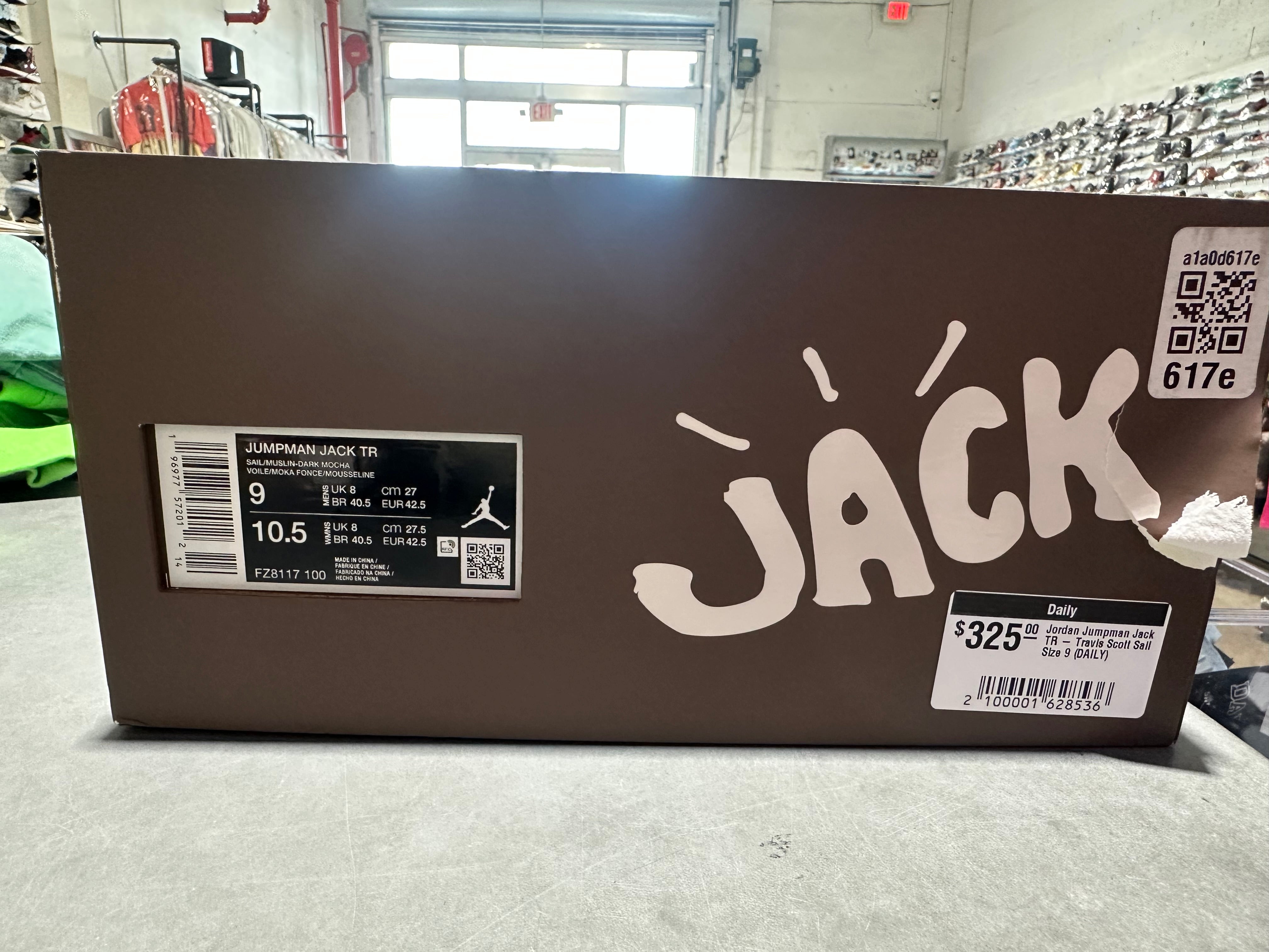 Jordan Jumpman Jack TR - Travis Scott Sail Size 9