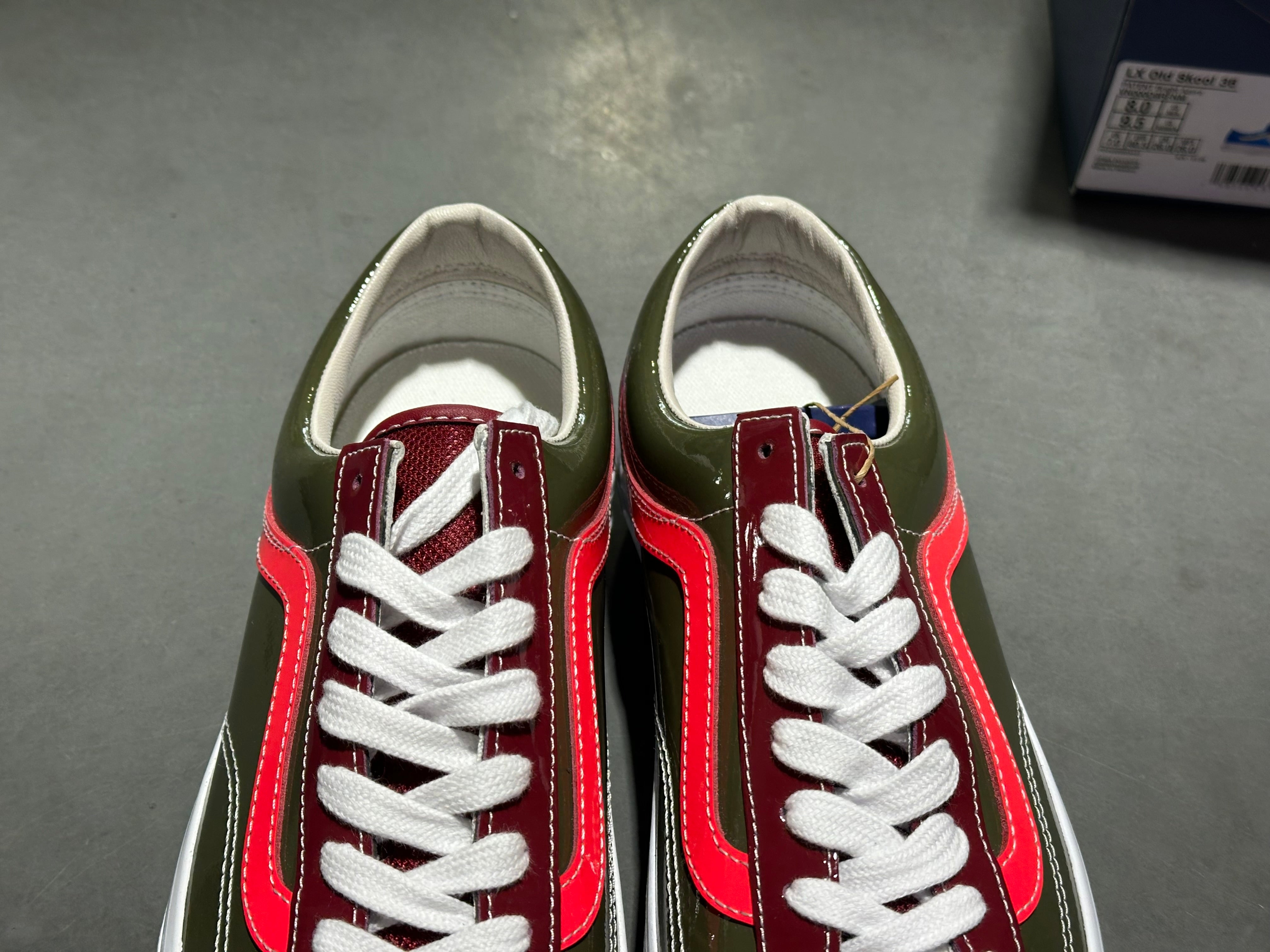 Vans LX Old Skool 36 - Patent Bordeaux Size 9