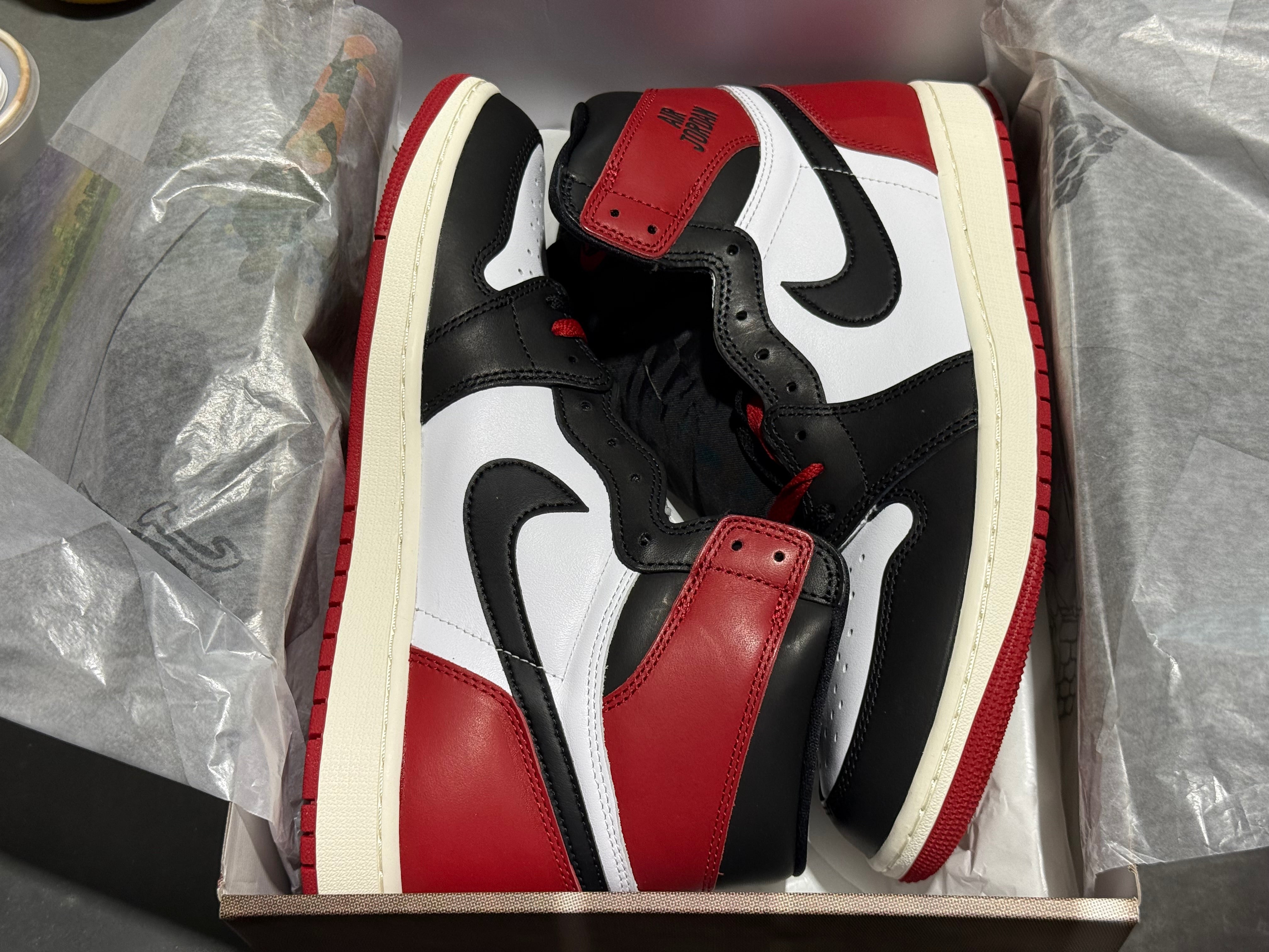 Air Jordan 1 Retro High OG - Black Toe Reimagined Size 11.5
