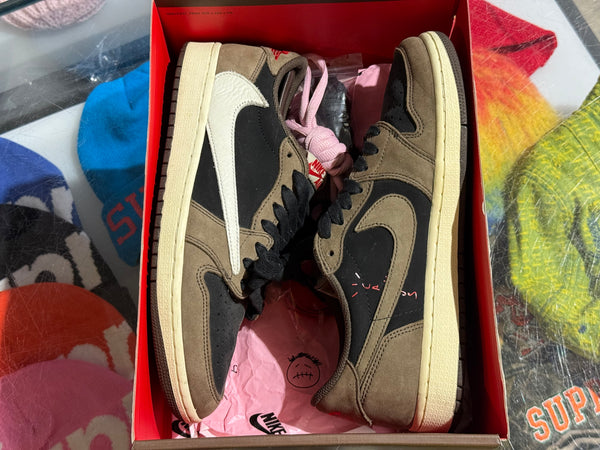 Air Jordan 1 Low OG SP T - Travis Scott/Mocha Size 9