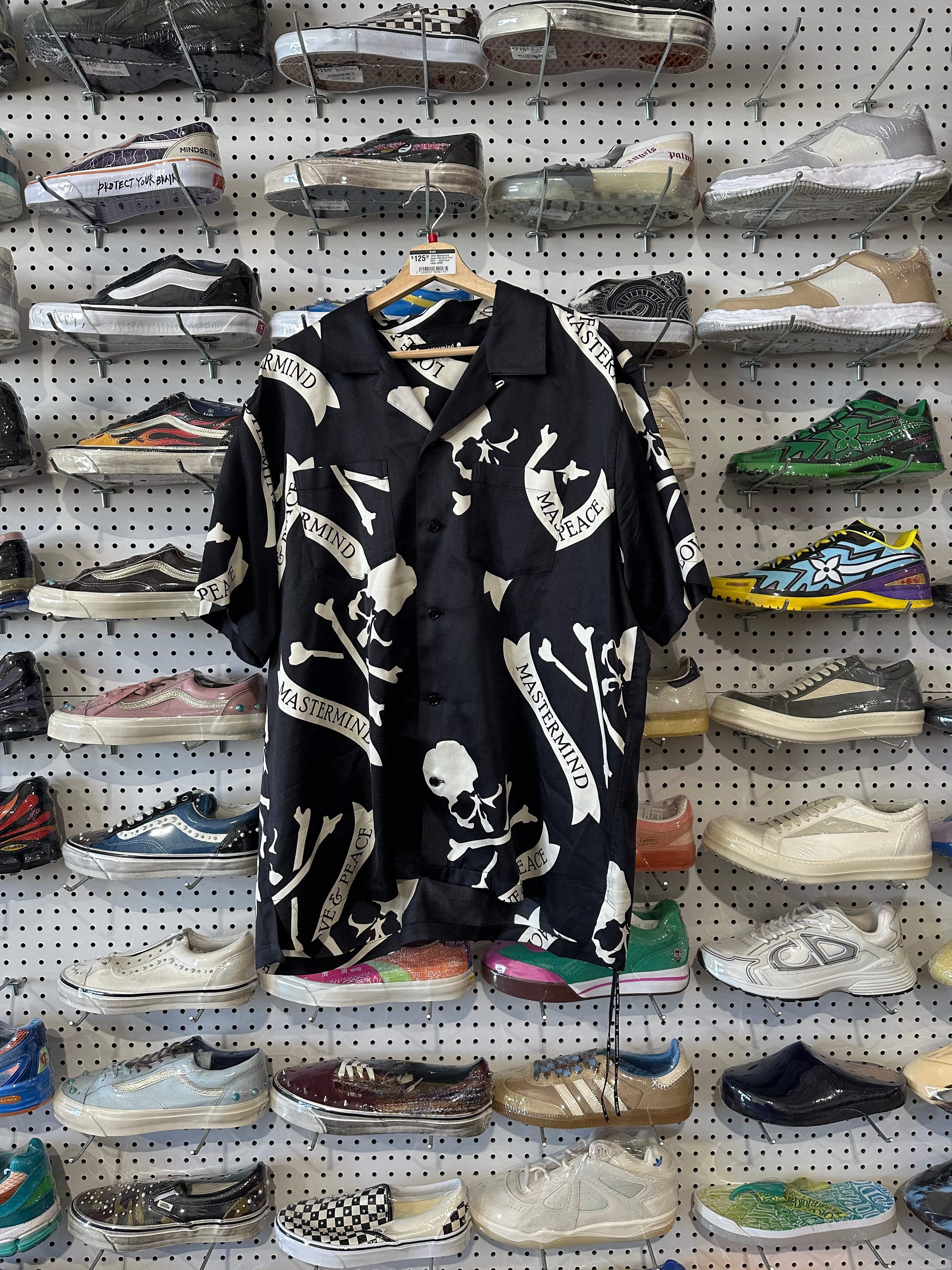 USED Mastermind Japan Silk Skull Print Shirt - Black Size Large