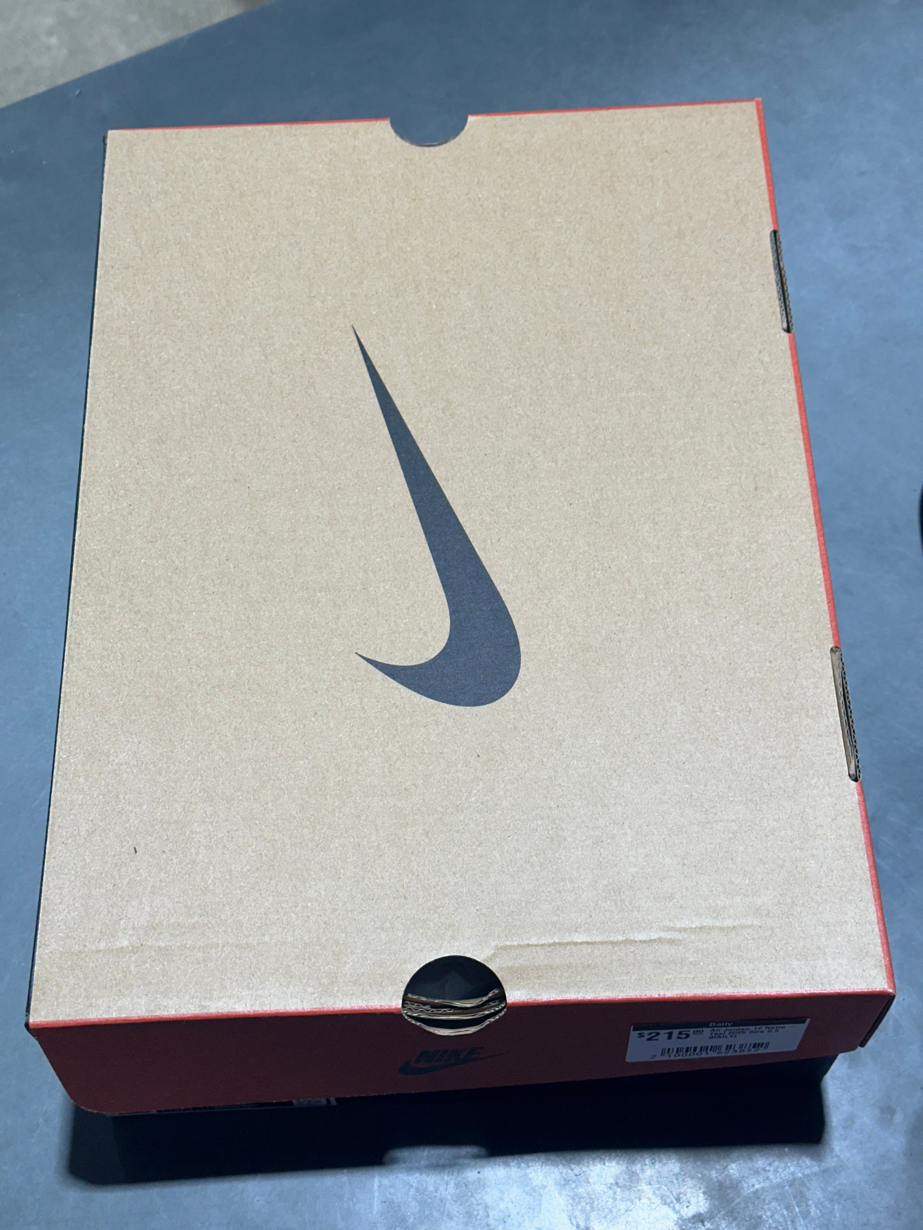 Air Jordan 12 Retro - Taxi 2025 Size 9.5