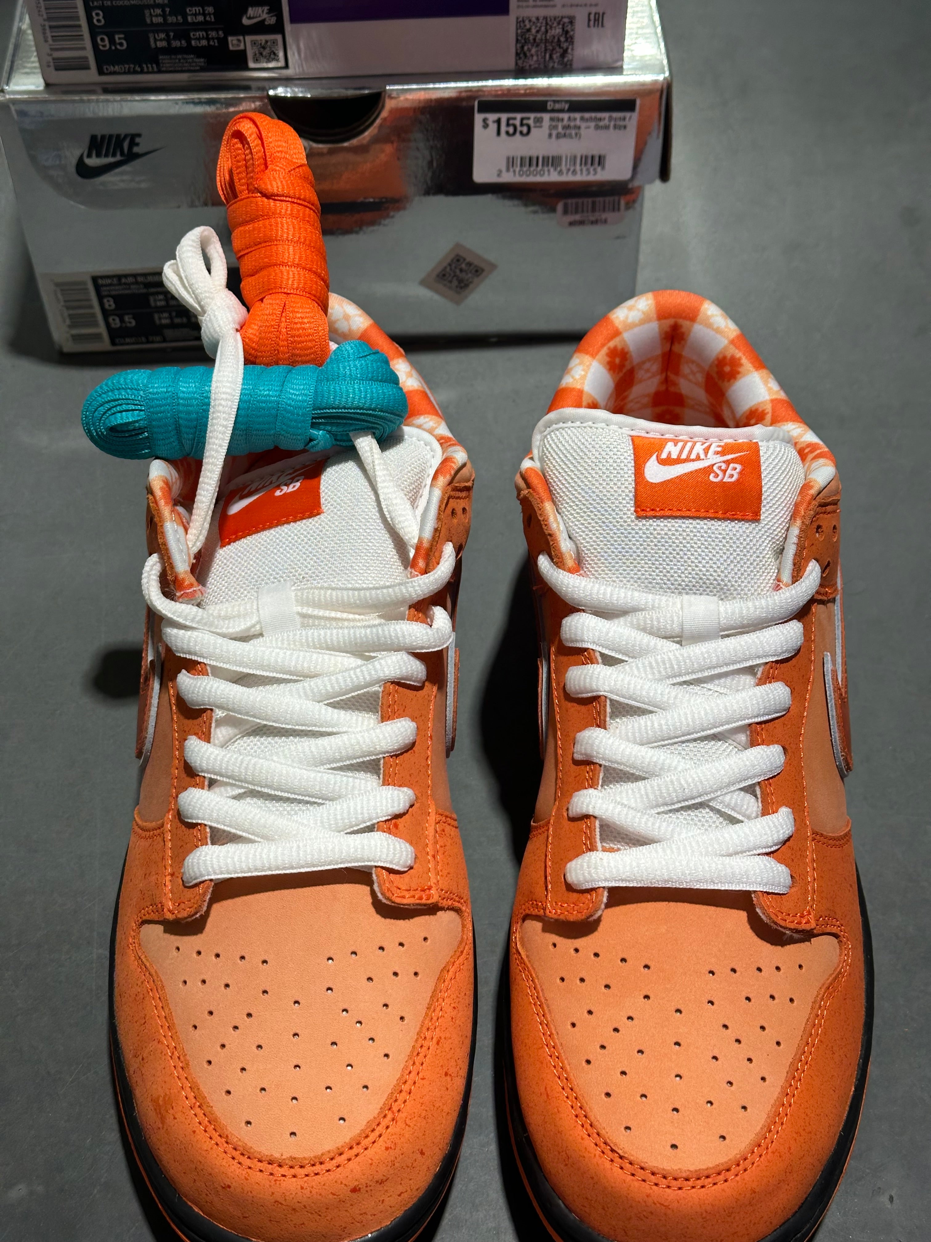 Nike SB Dunk Low OG QS - Orange Lobster Size 10.5