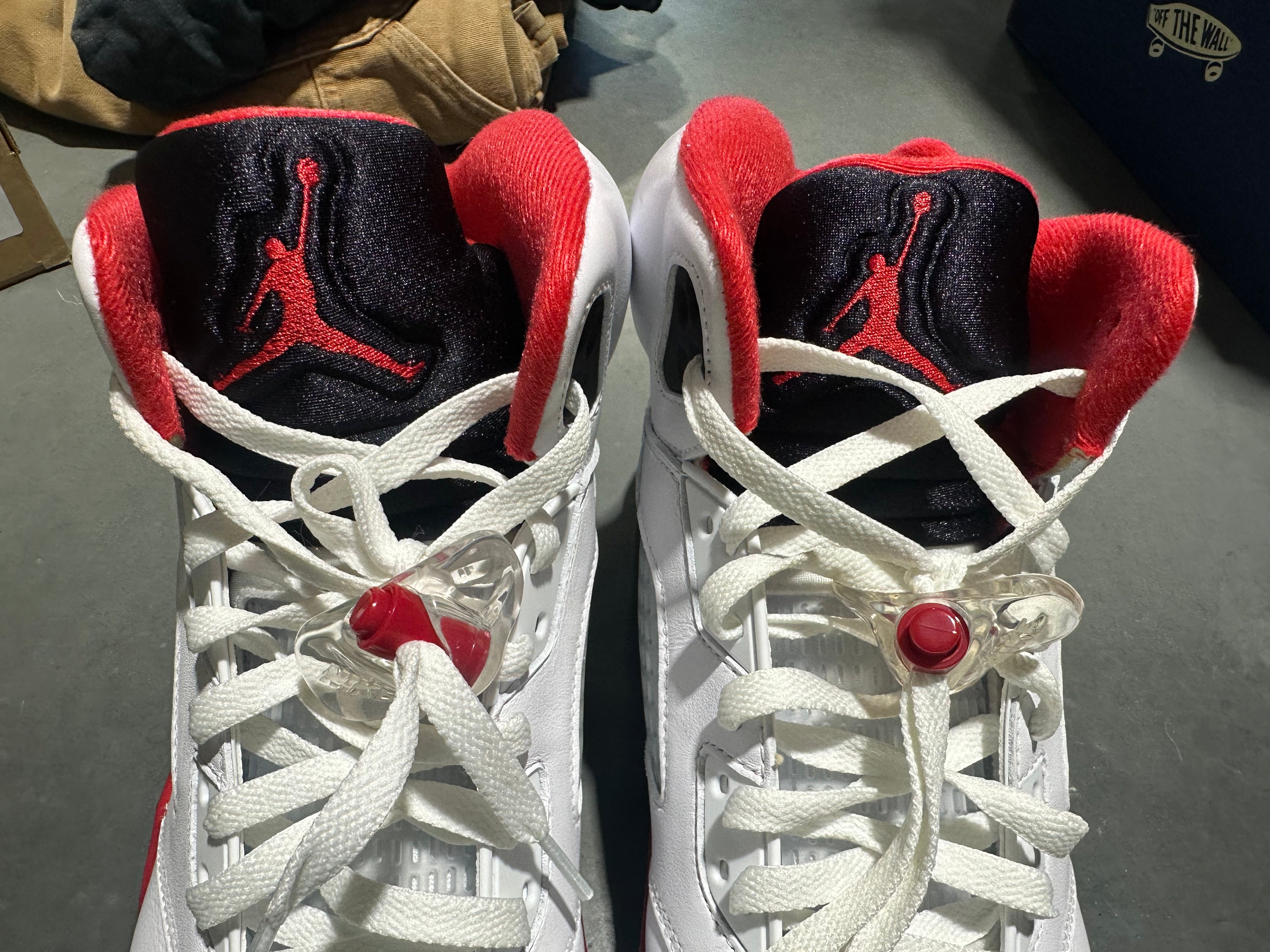 Air Jordan 5 Retro - Fire Red Black Tongue Size 10