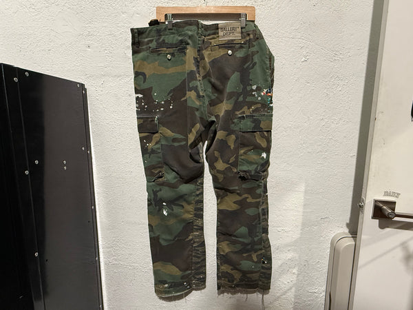 USED Gallery Dept Camo Flares - Camo Size 40