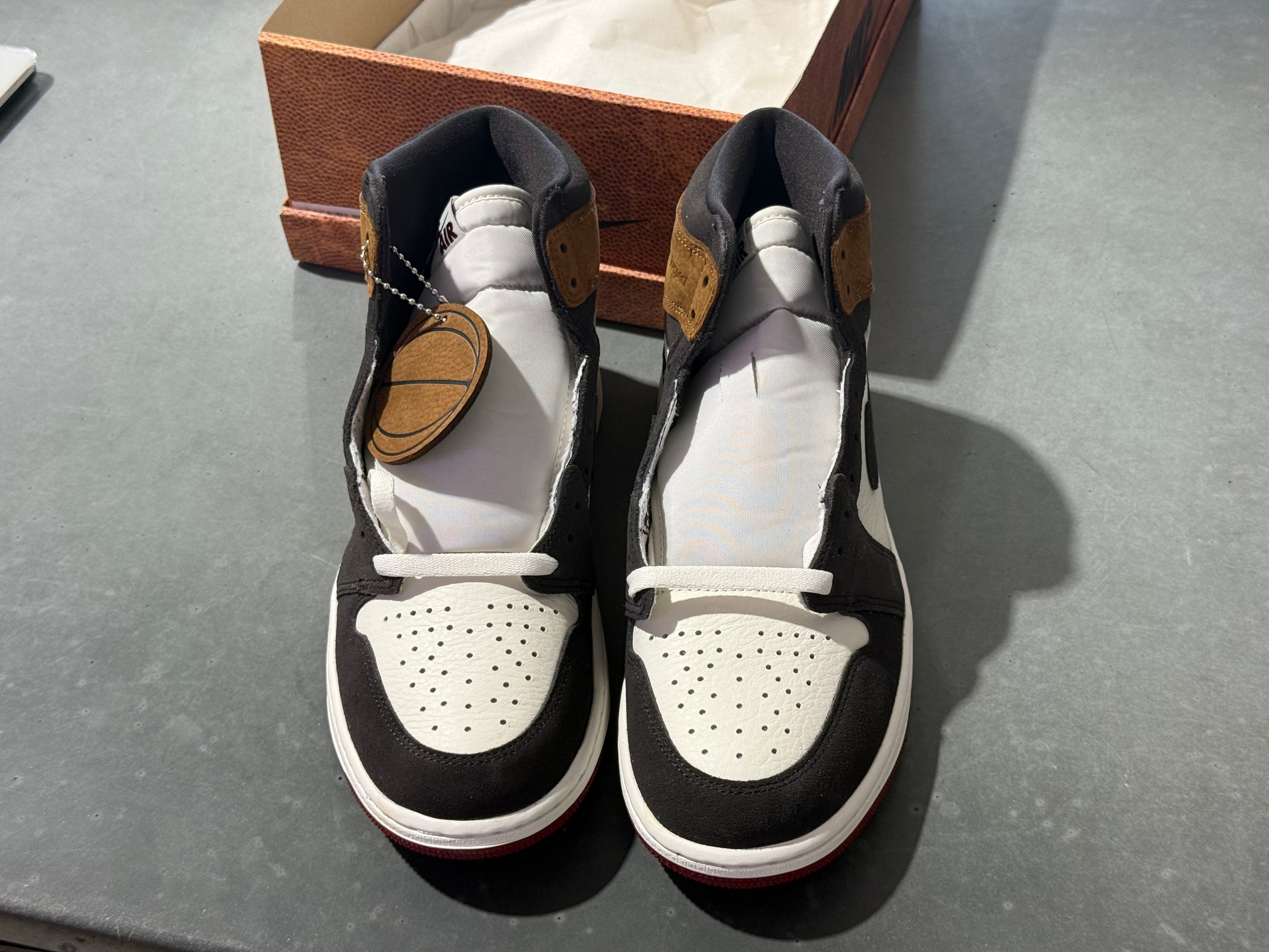 Air Jordan 1 Retro High OG - Love Letter Size 9.5