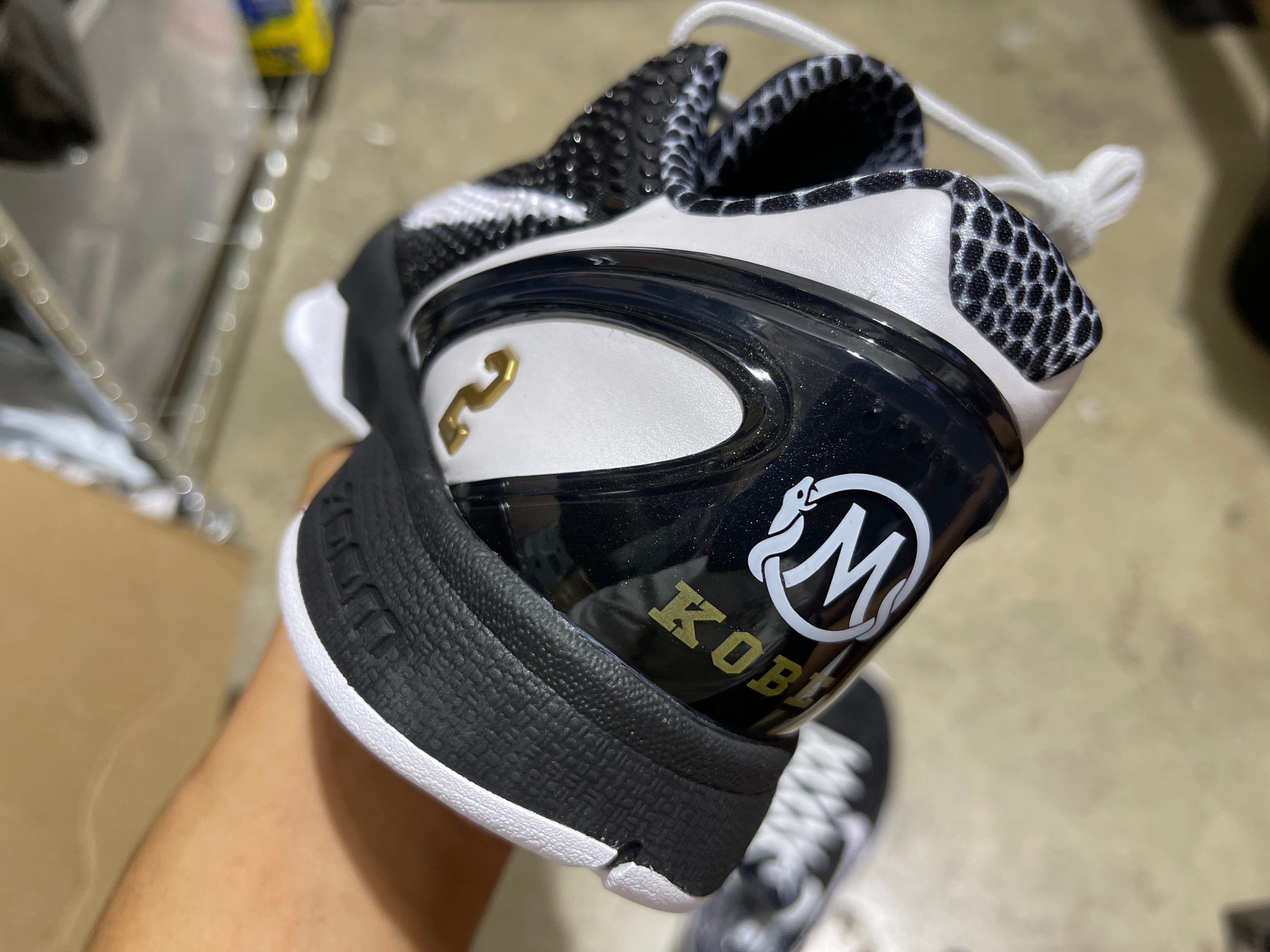 Nike Kobe 6 Protro - Mambacita Sweet 16 Size 9.5