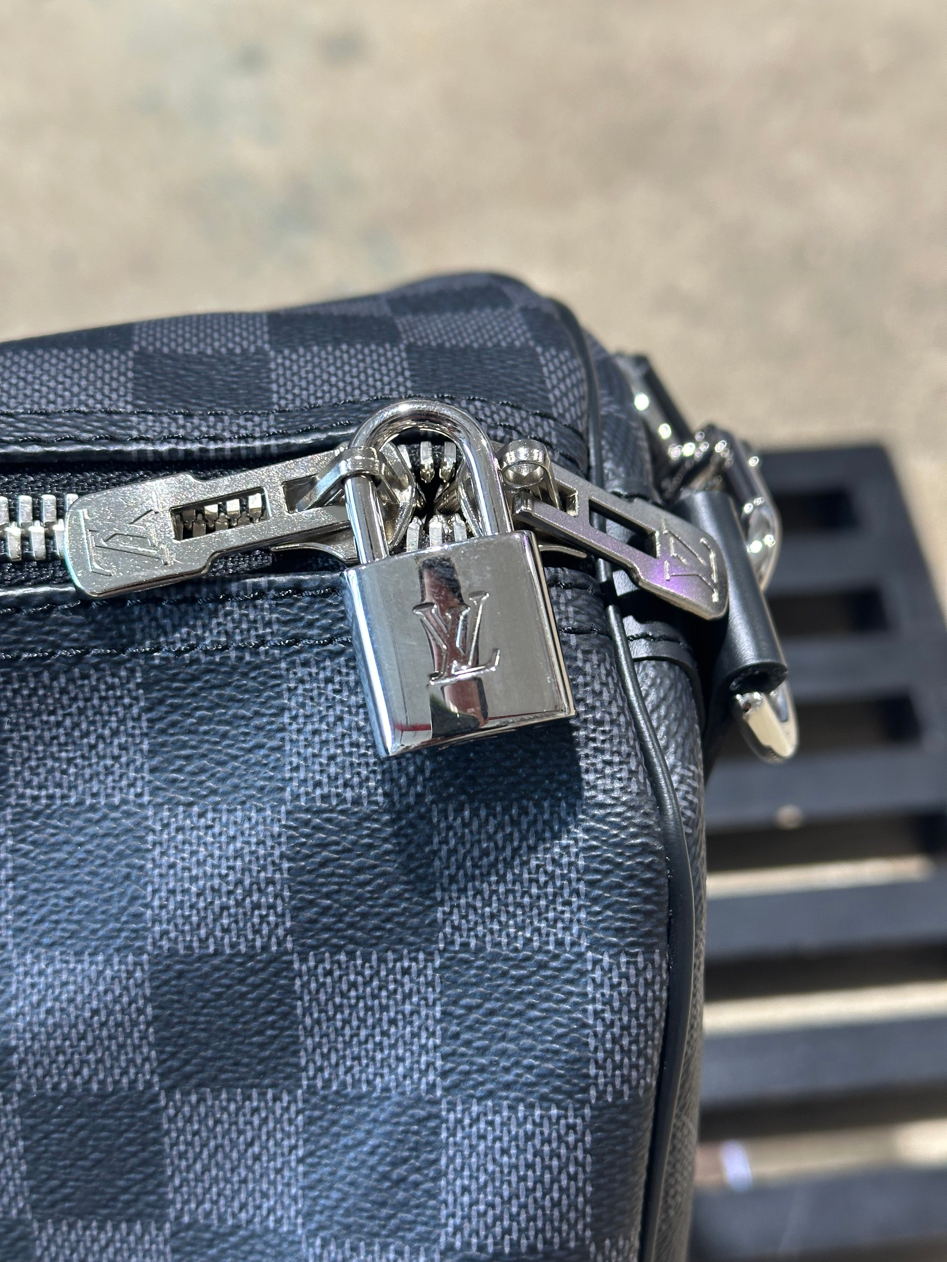 CLEAN Louis Vuitton Damier 55 Keepall Bag