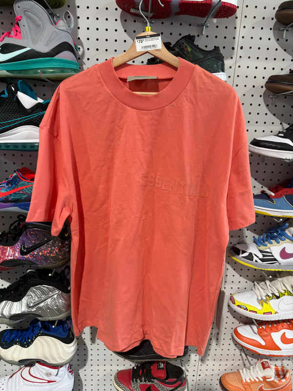 NEW FOG Essentials Tee - Coral Size Medium