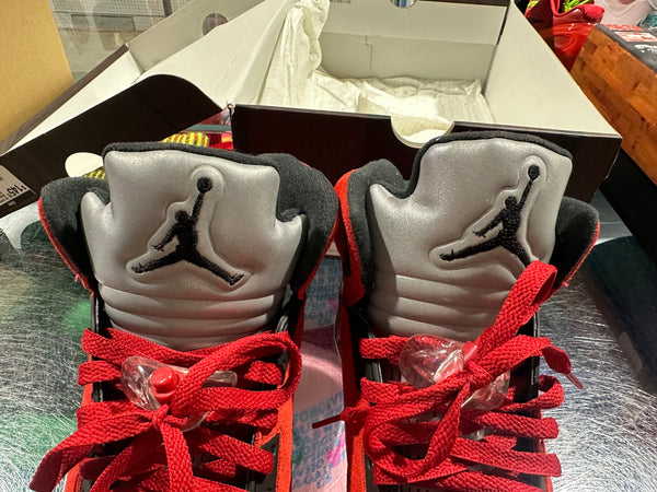 Air Jordan 5 Retro - Raging Bull Red 2021 Size 9