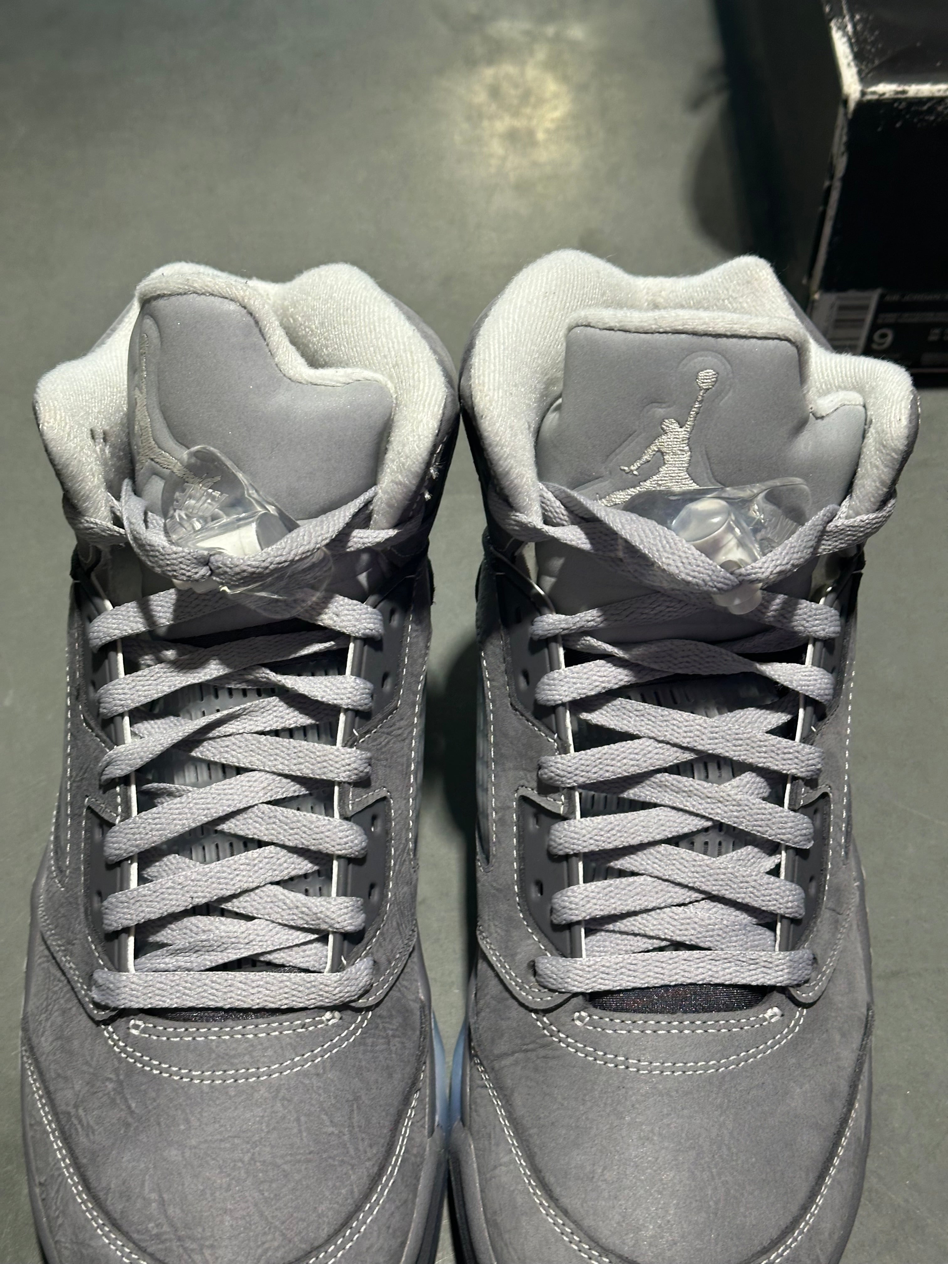Air Jordan 5 Retro - Wolf Grey Size 9.5
