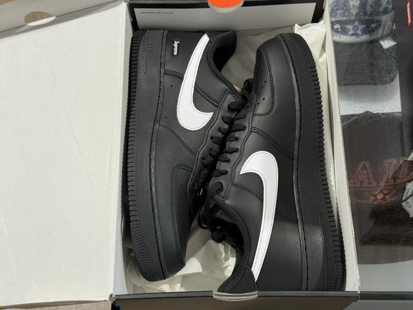Nike Air Force 1 Low Supreme - Black/White Size 11.5
