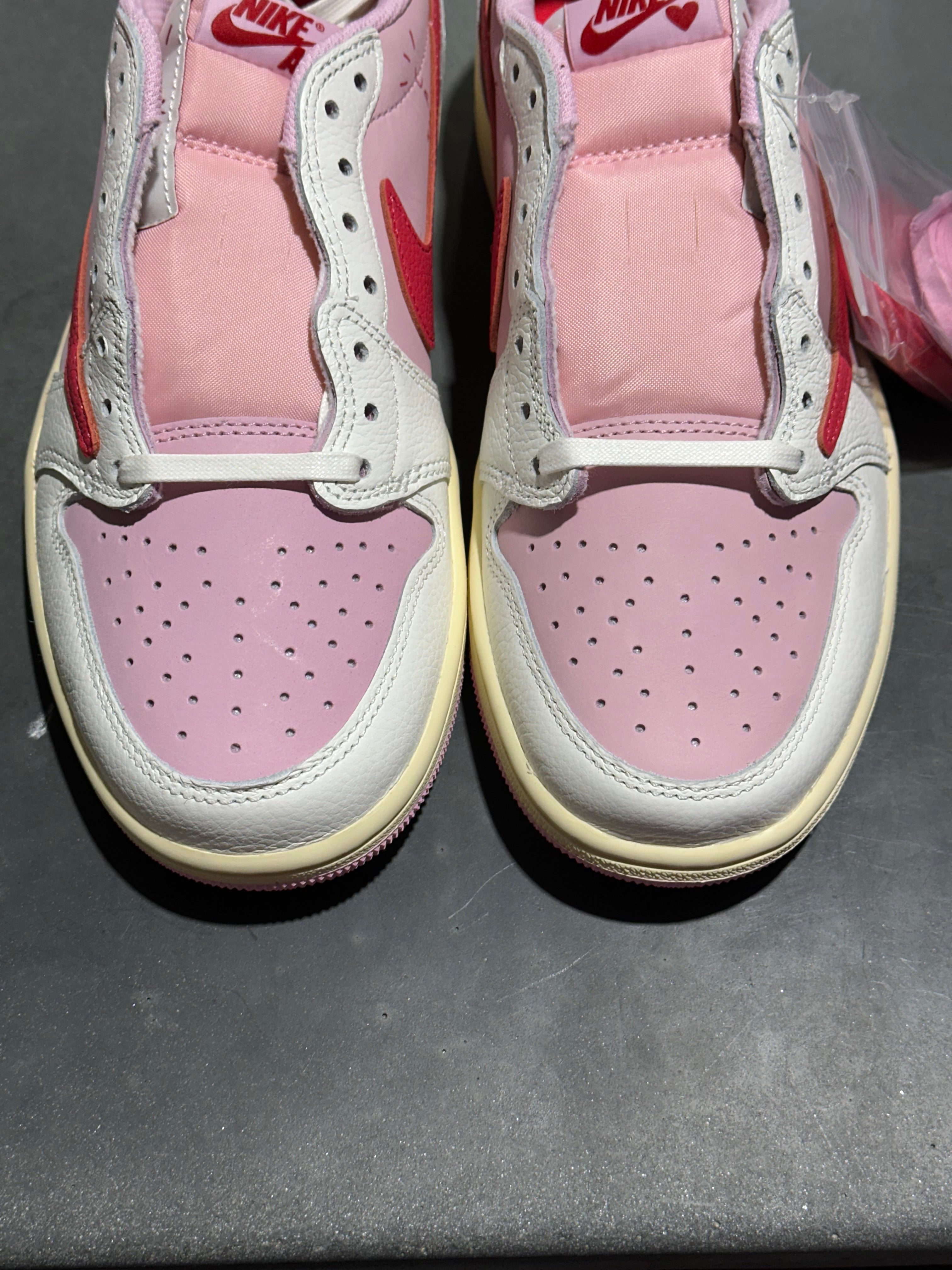 Air Jordan 1 Retro Low OG SP - Travis Scott/Tropical Pink Size 8