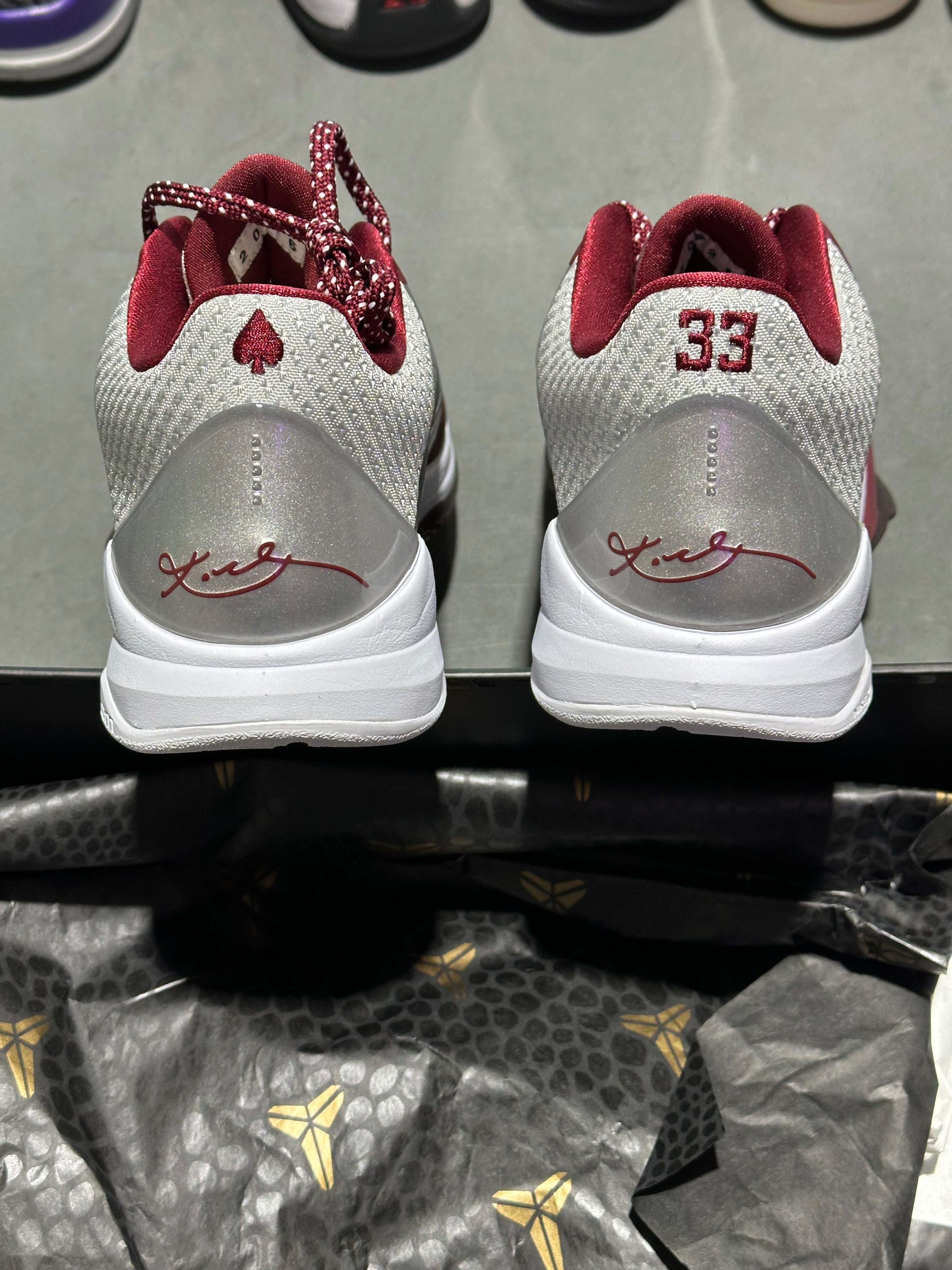 Nike Kobe 5 Protro - Lower Merion Aces Away Size 9