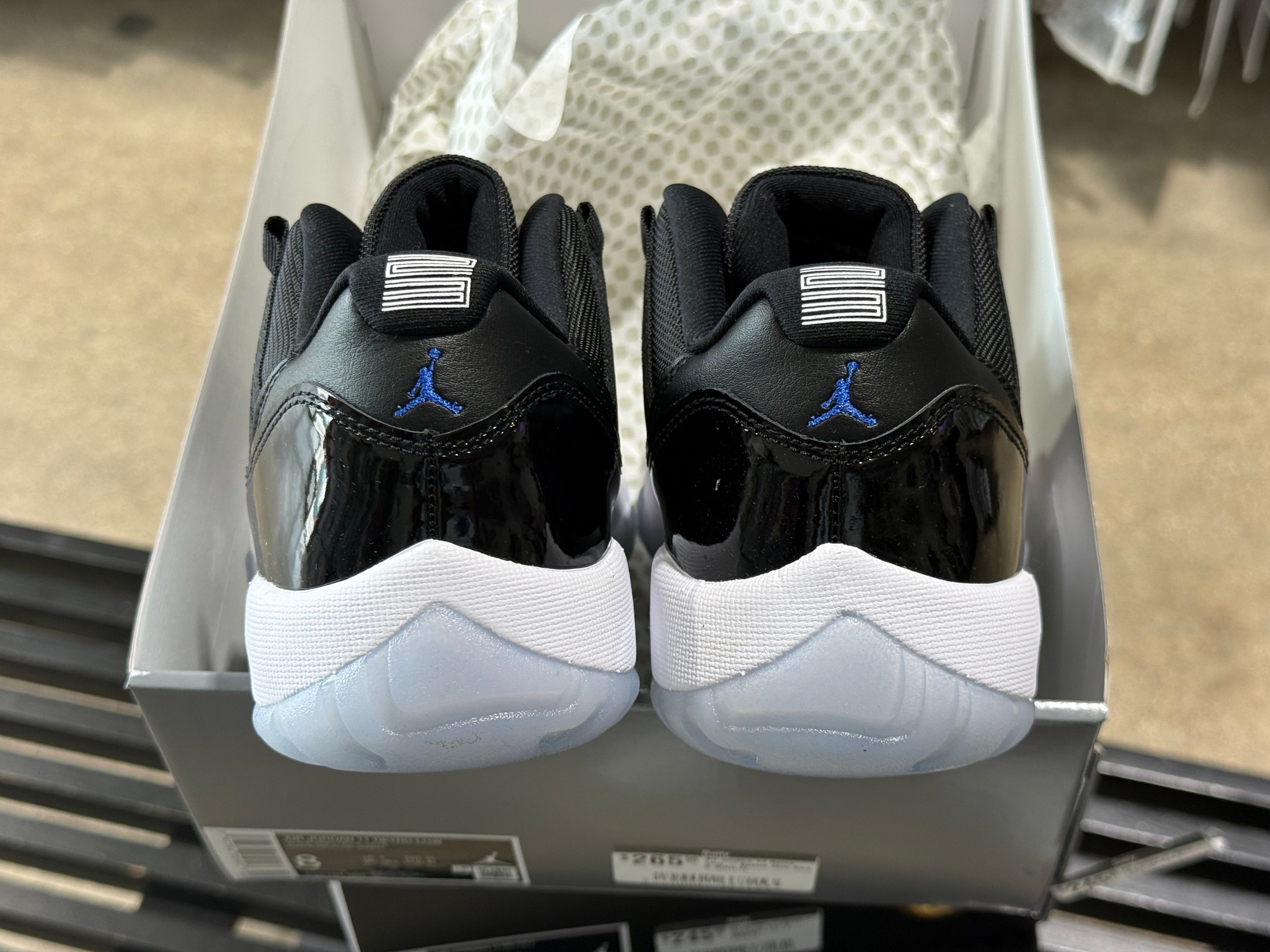 Air Jordan 11 Retro Low - Space Jam Size 8