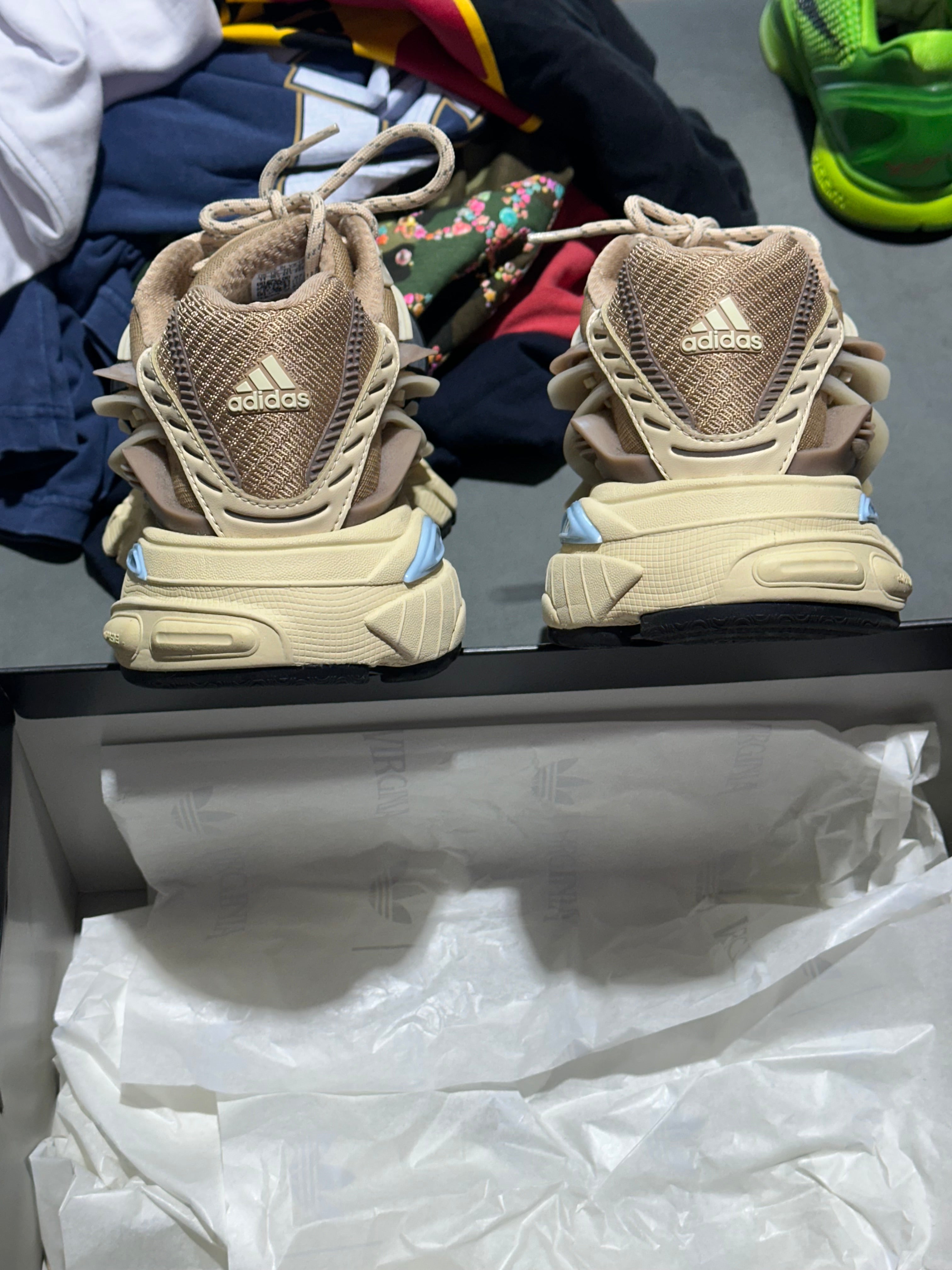 Adidas Jellyfish Pharrell Williams Crystal Sand - Size 11