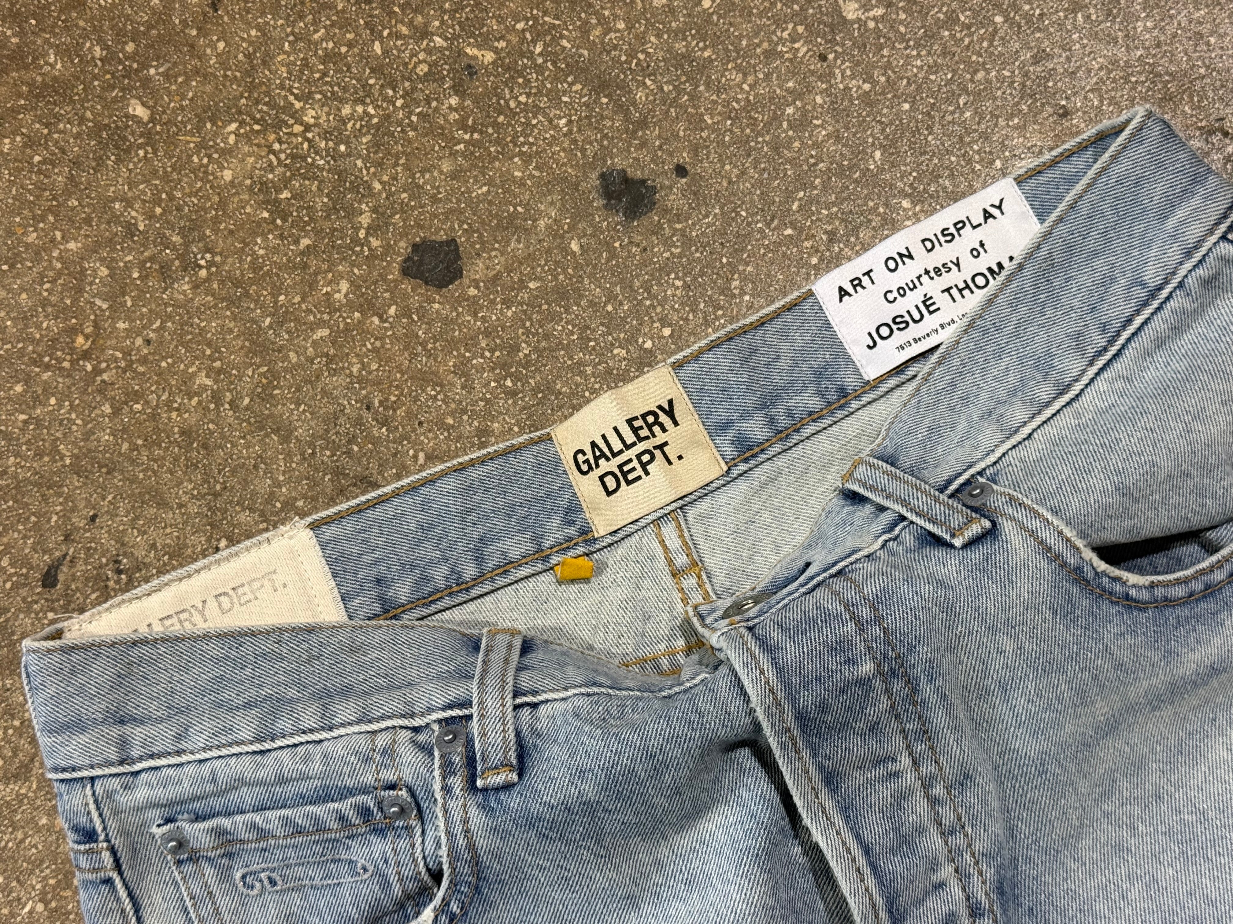NEW Gallery Department Flame Flared Denim - Blue Size 31
