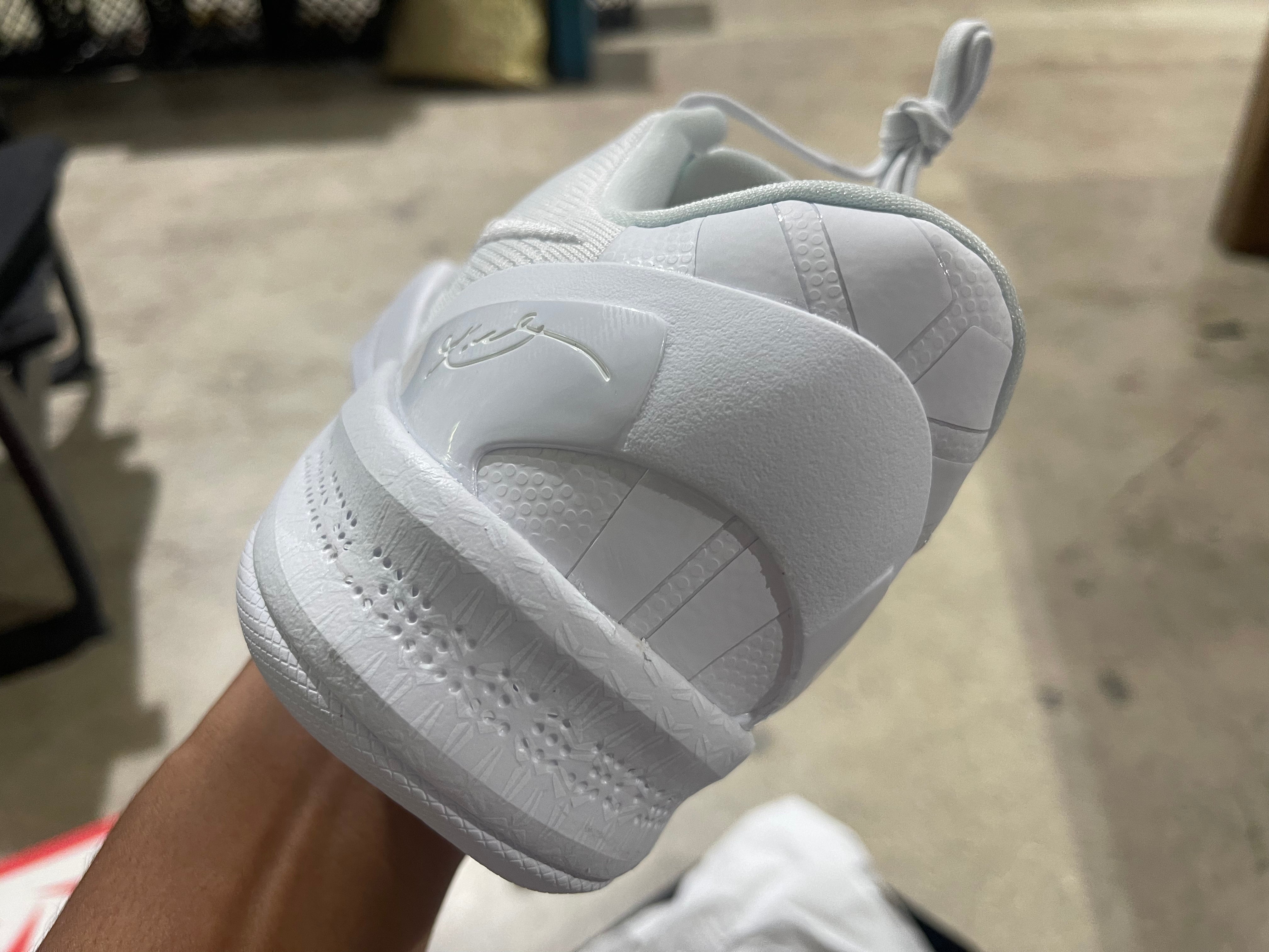 Nike Kobe 8 Protro - Halo