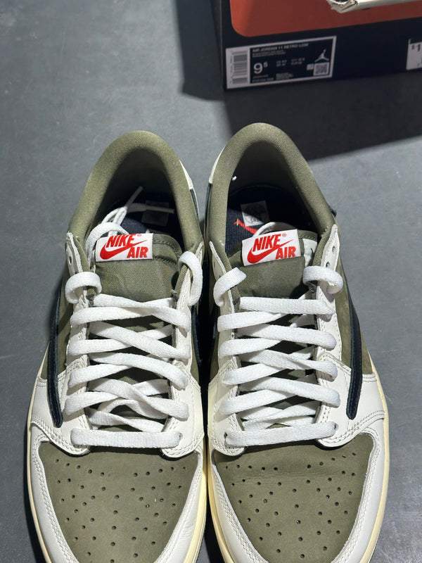 Air Jordan 1 Retro Low OG SP Travis Scott - Medium Olive Size 9.5