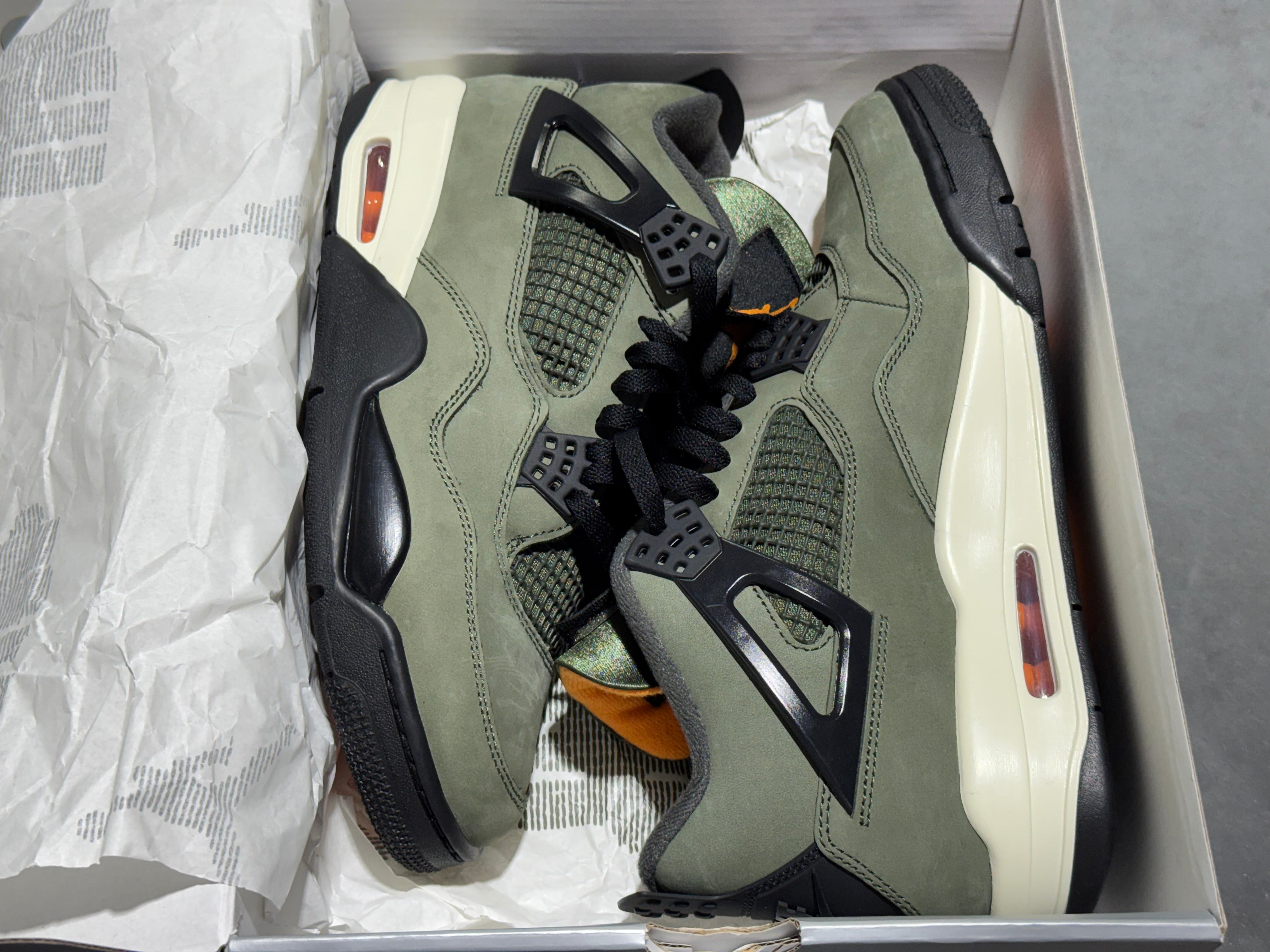 Air Jordan 4 Retro OG SP - Undefeated Size 10